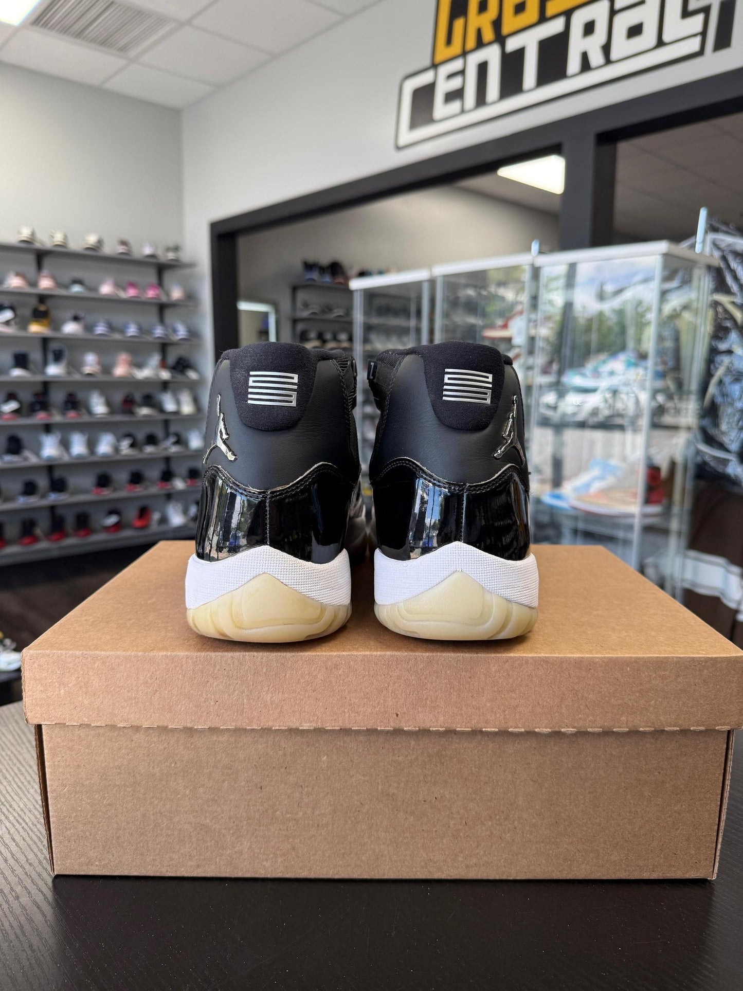 Jordan 11 "Jubilee" Used Size 9.5