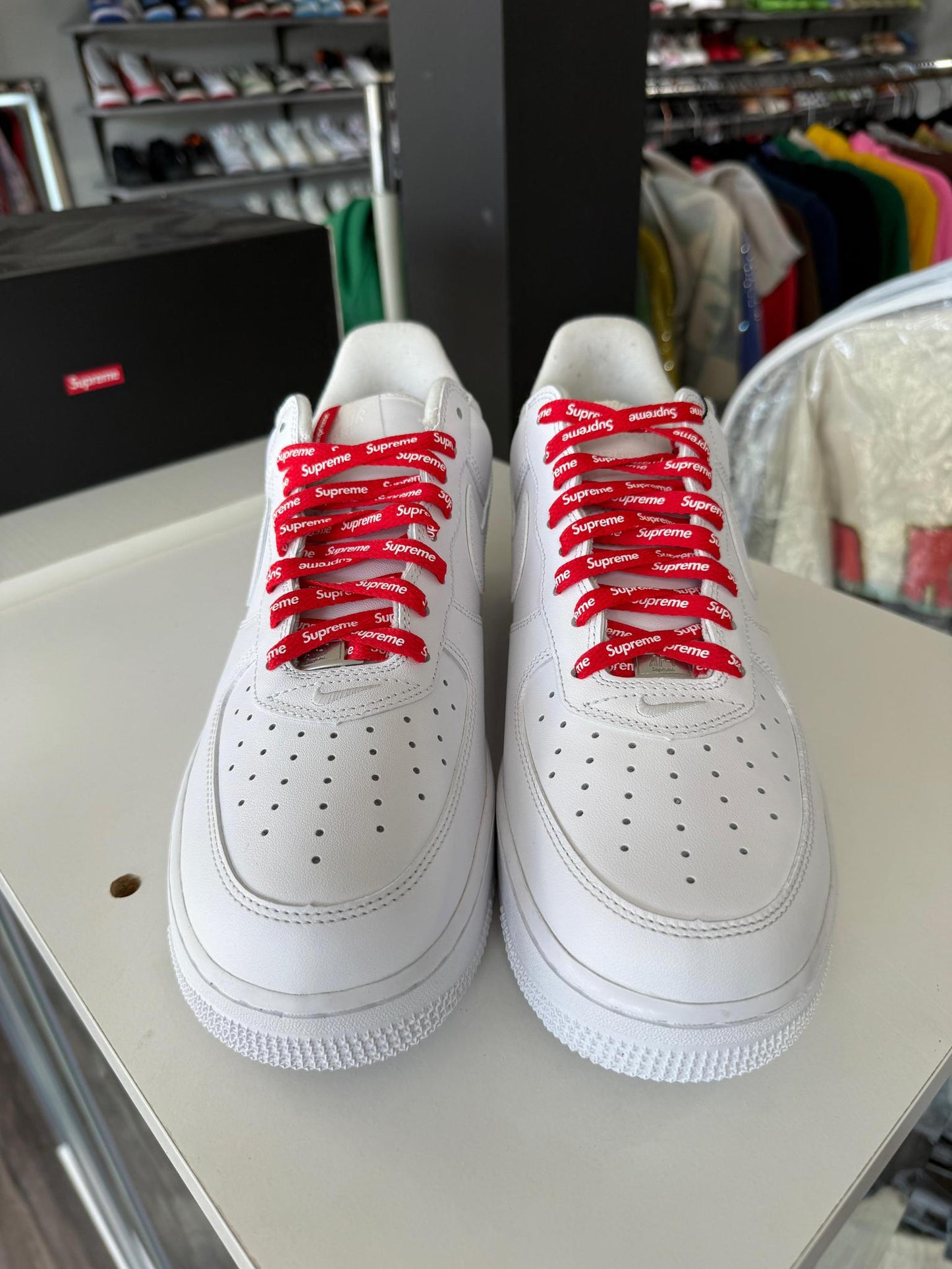 Air Force 1 Low x Supreme "White" Used Size 10