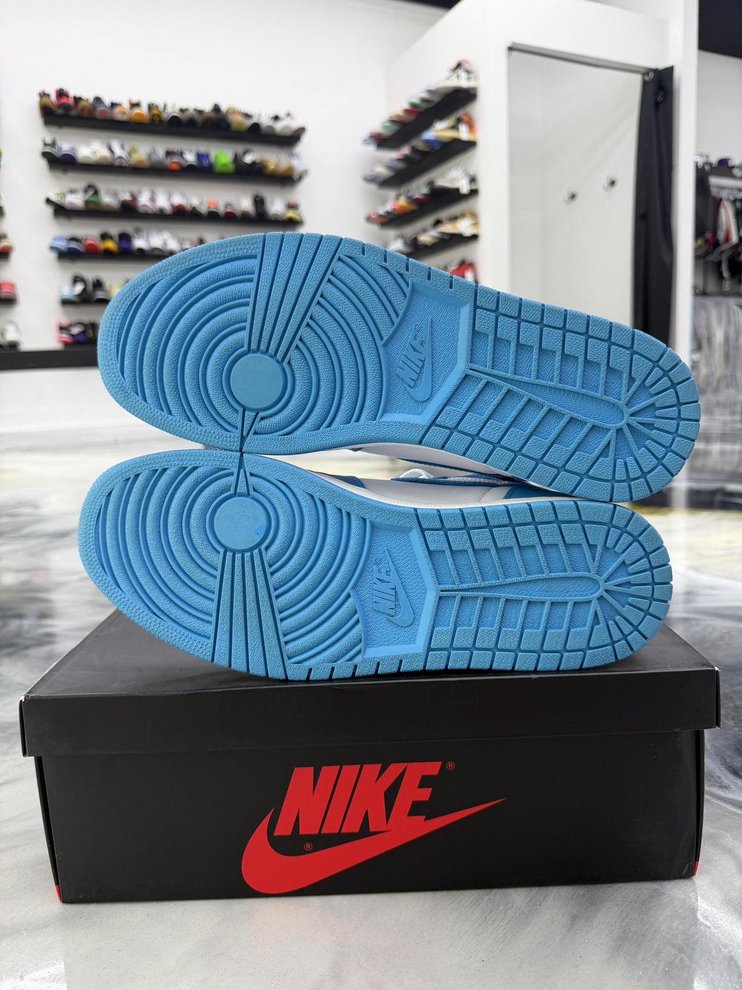 Jordan 1 UNC Used Size 12