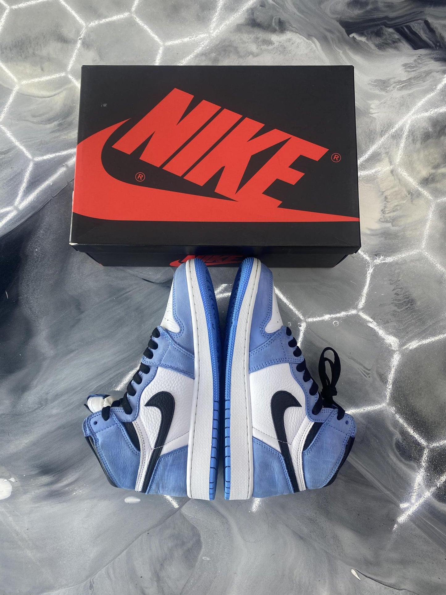 Jordan 1 "University Blue" Used 7Y/8.5W