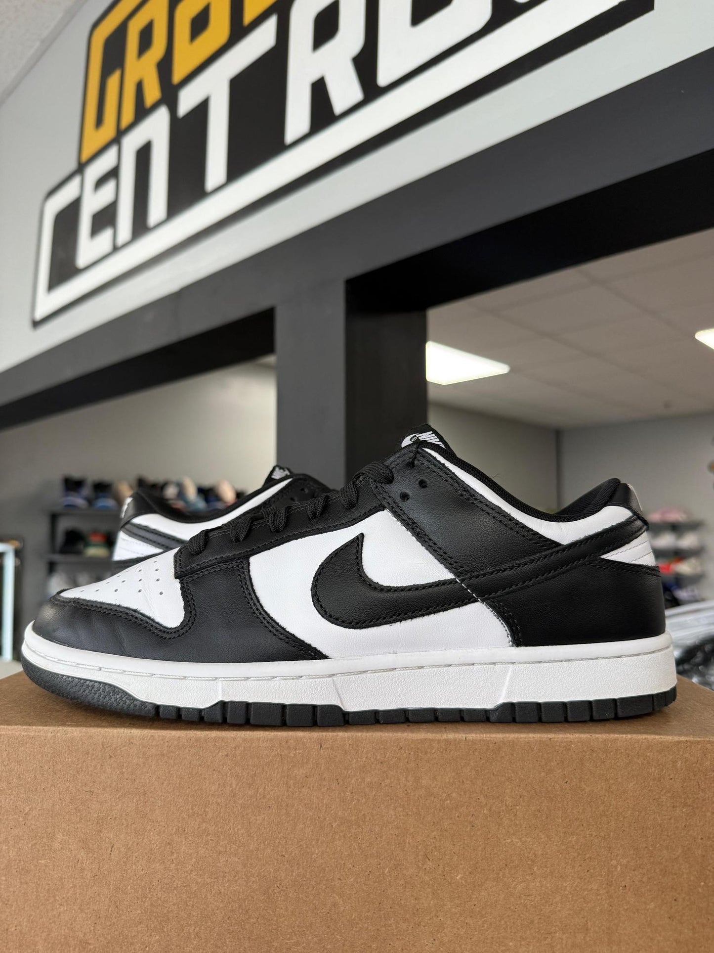 Nike Dunk Low "Panda" Used Size 10