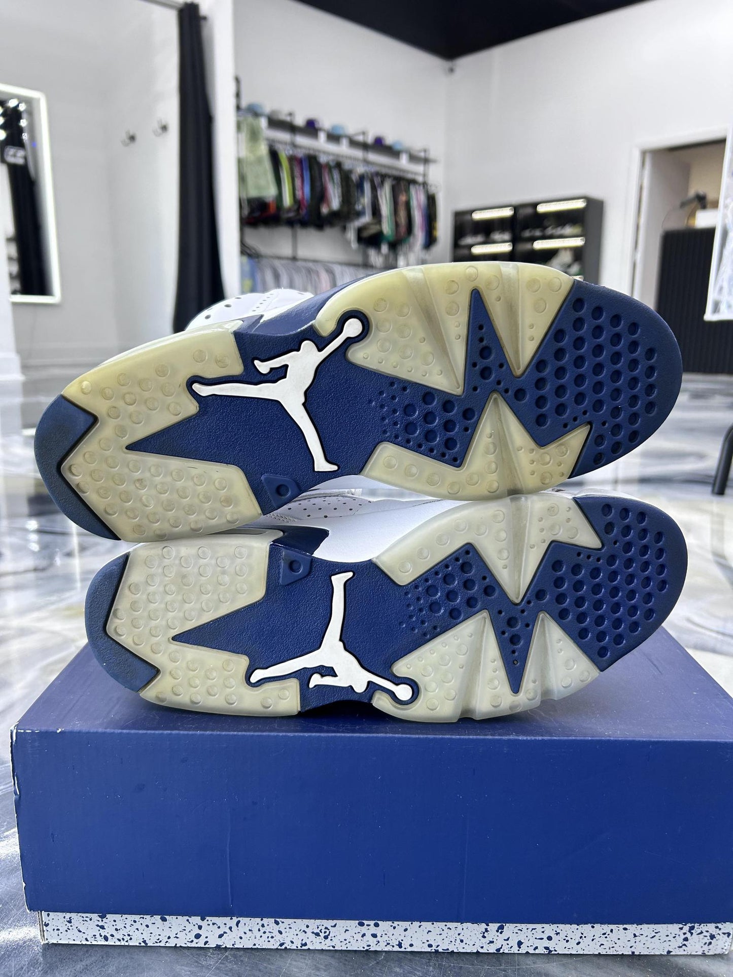 Jordan 6 "Midnight Navy" Used Size 11