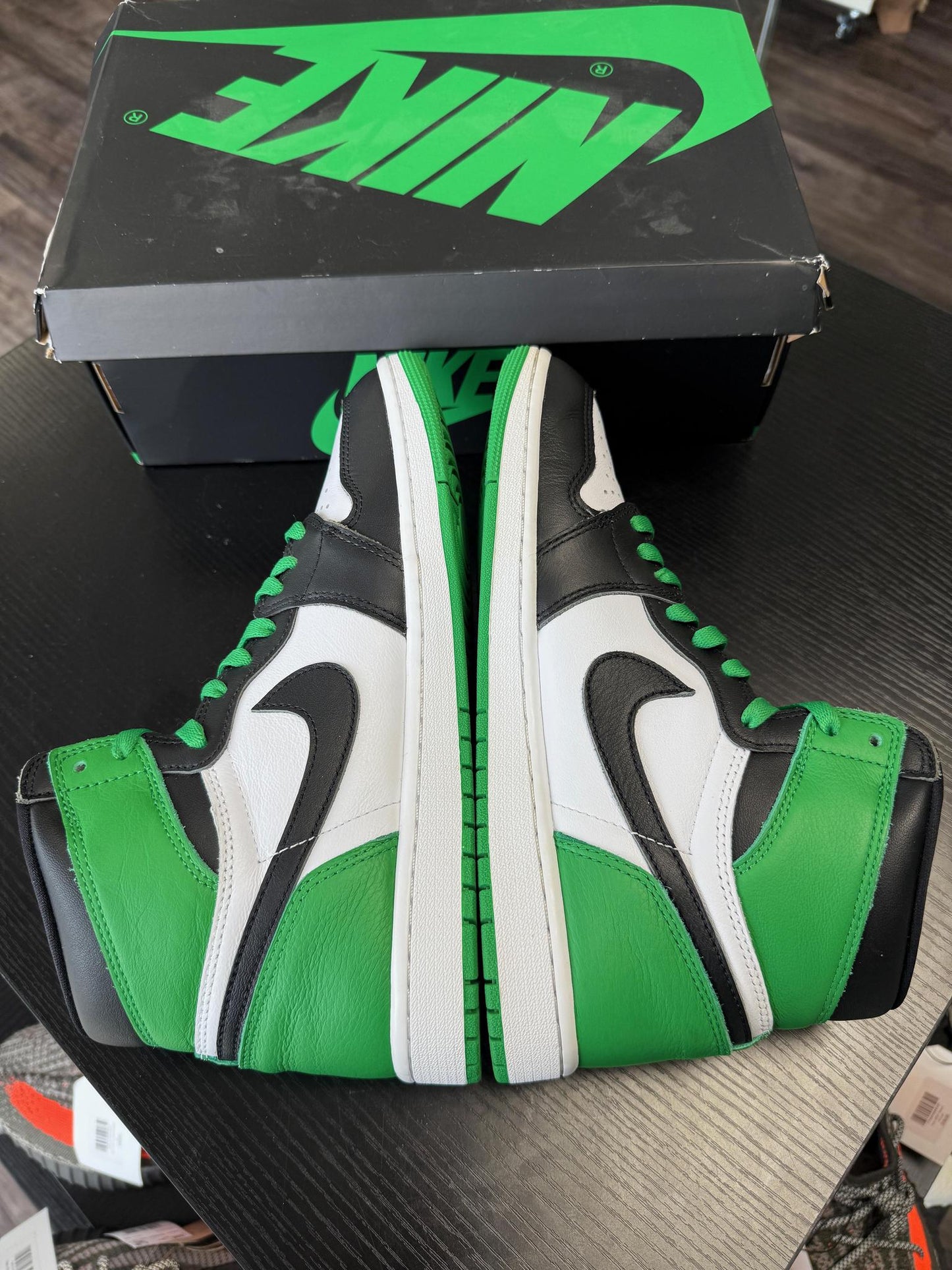Jordan 1 "Lucky Green" Used Size 10