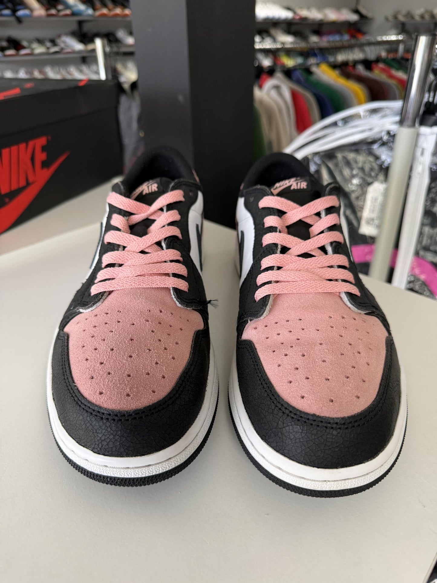 Jordan 1 Low "Bleached Coral" Used Size 12.5