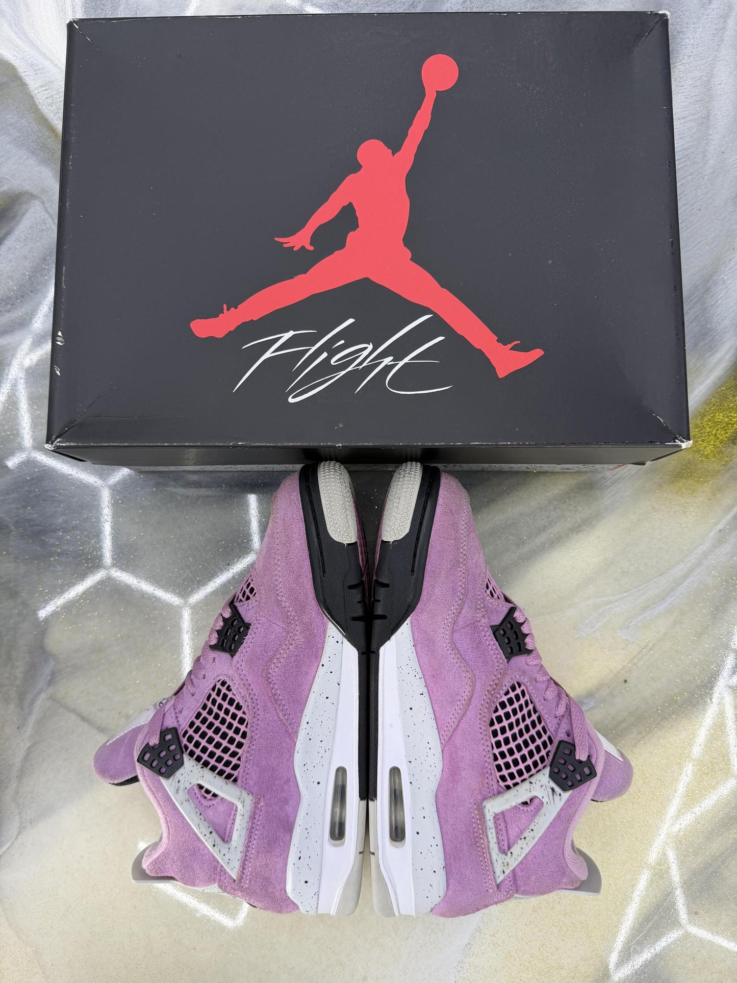 Jordan 4 "Orchid" Used Size 5Y/6.5W