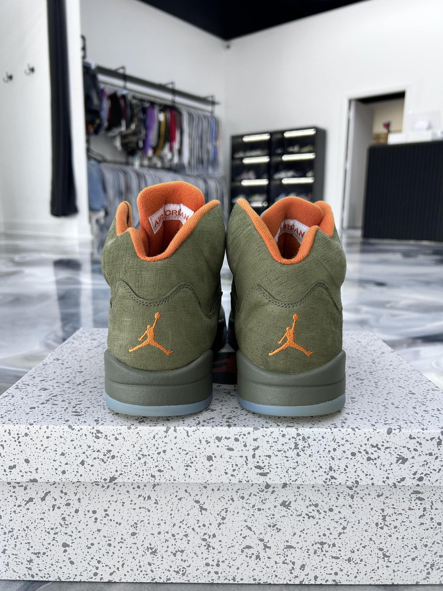 Jordan 5 "Olive" Used Size 10.5