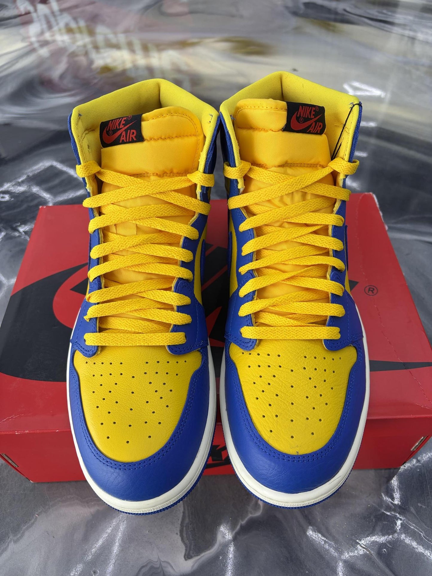 Jordan 1 "Laney" Used Size 12