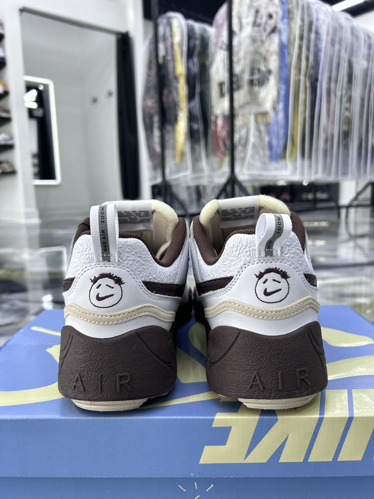 Nike Zoom Field Jaxx Light Chocolate Used Size 10.5