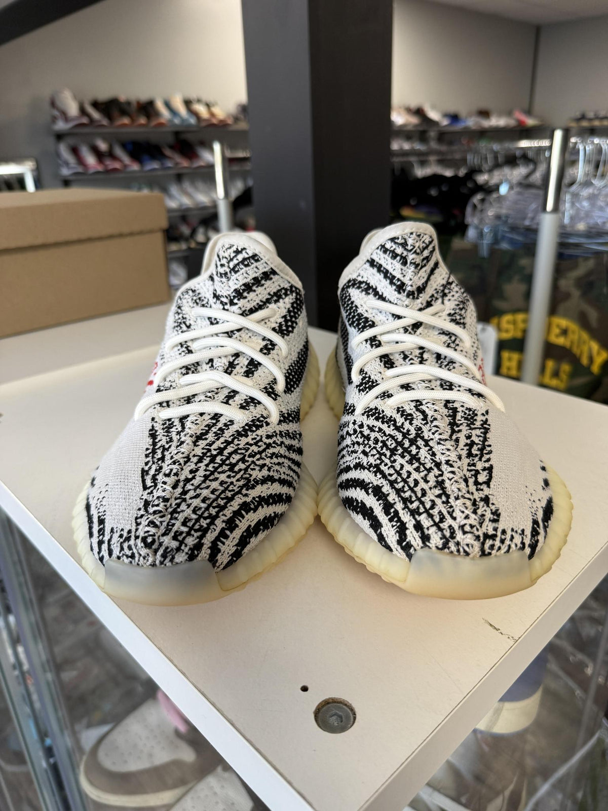 Adidas Yeezy 350 "Zebra" Used Size 10.5