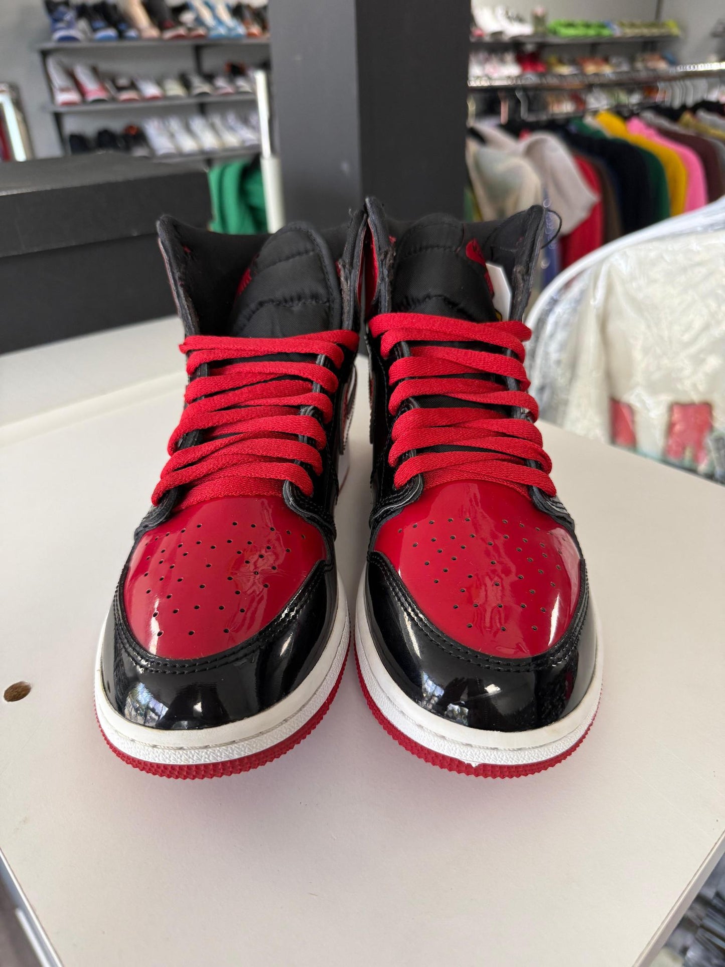 Jordan 1 "Patent Bred" Used Size 7Y/8.5W