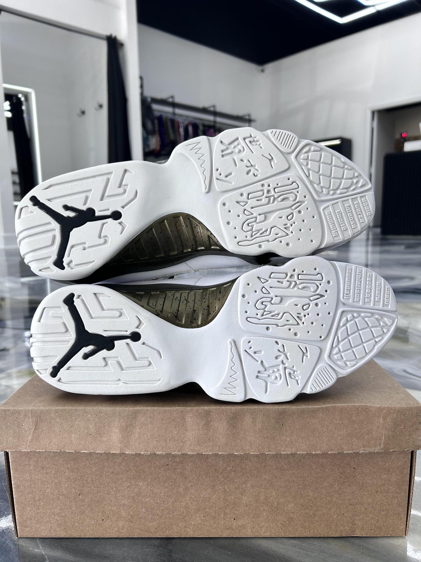 Jordan 9 "Statue" Used Size 14