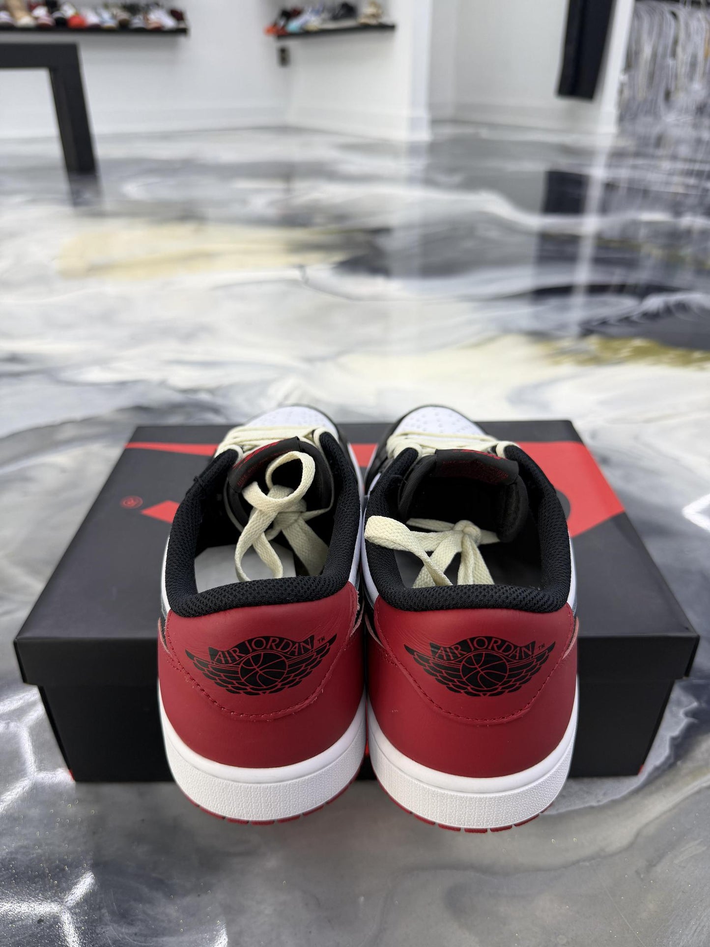 Jordan 1 Black Toe Low Used Size 10.5