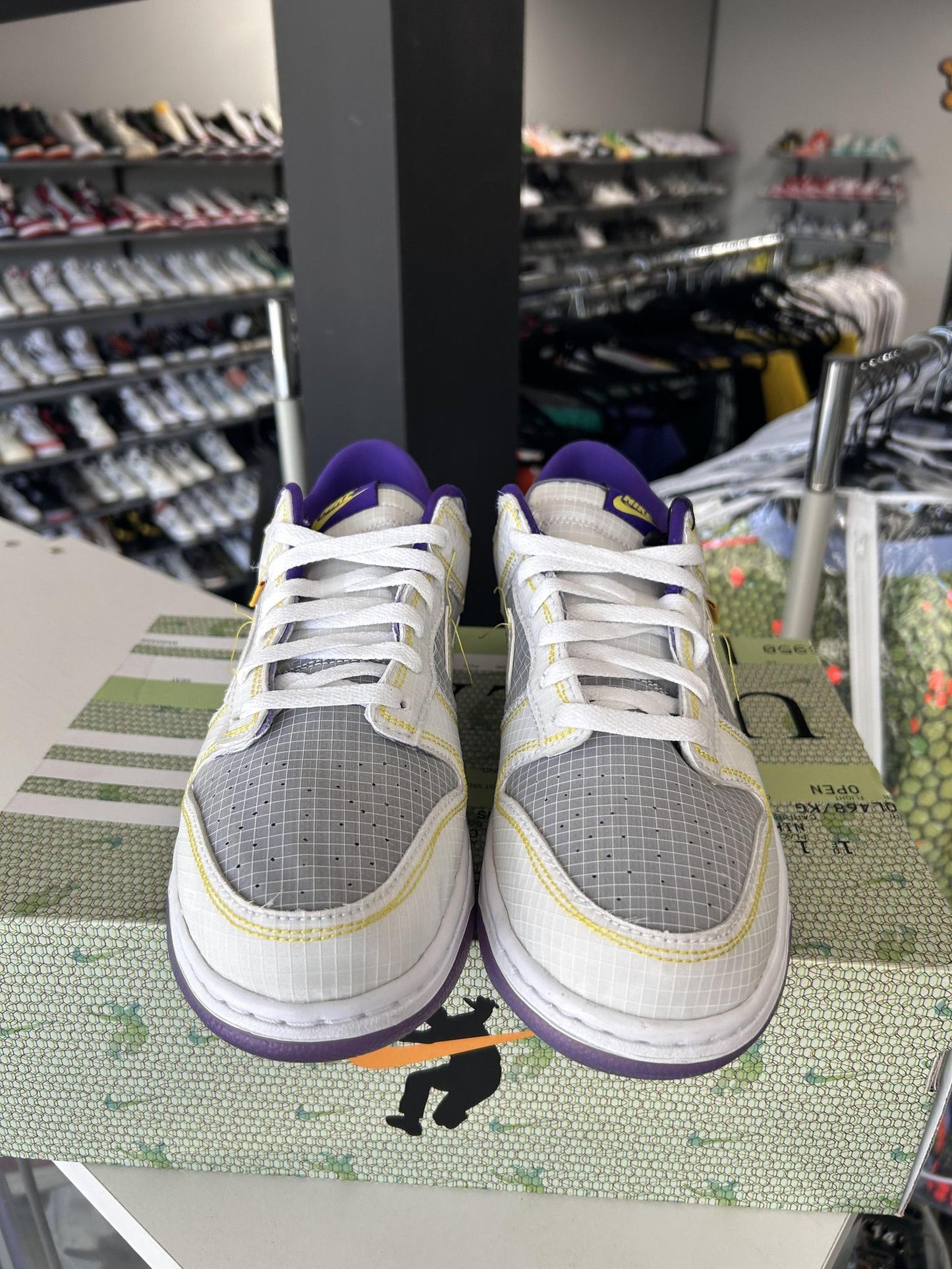Nike Dunk Low x Union "Court Purple" Used Size 10