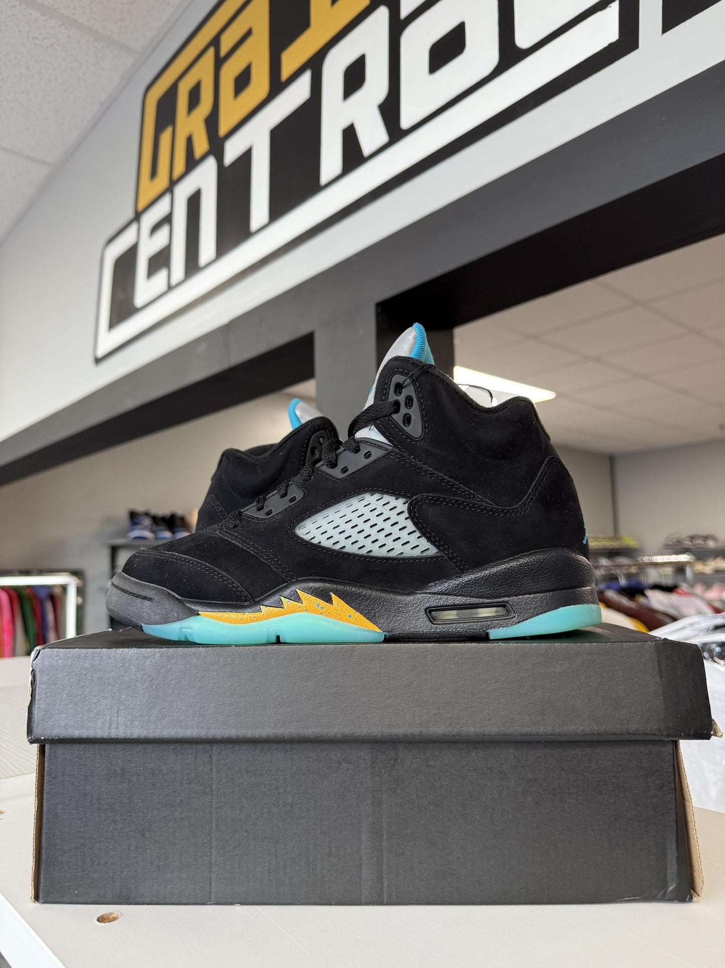 Jordan 5 "Aqua" Used Size 7Y/8.5W