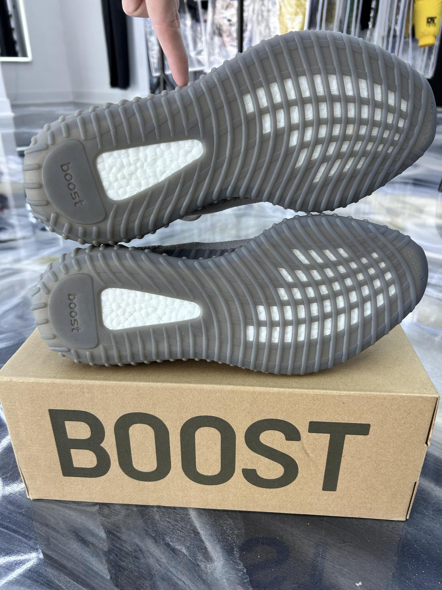 Yeezy 350 V3 "Steel Grey" Used Size 12.5