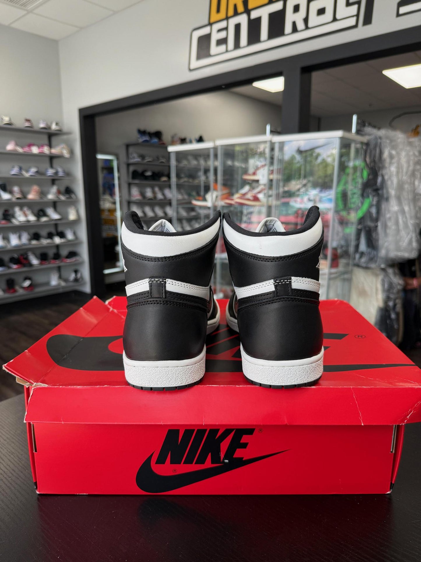Jordan 1 '85 "Black White" Used Size 13