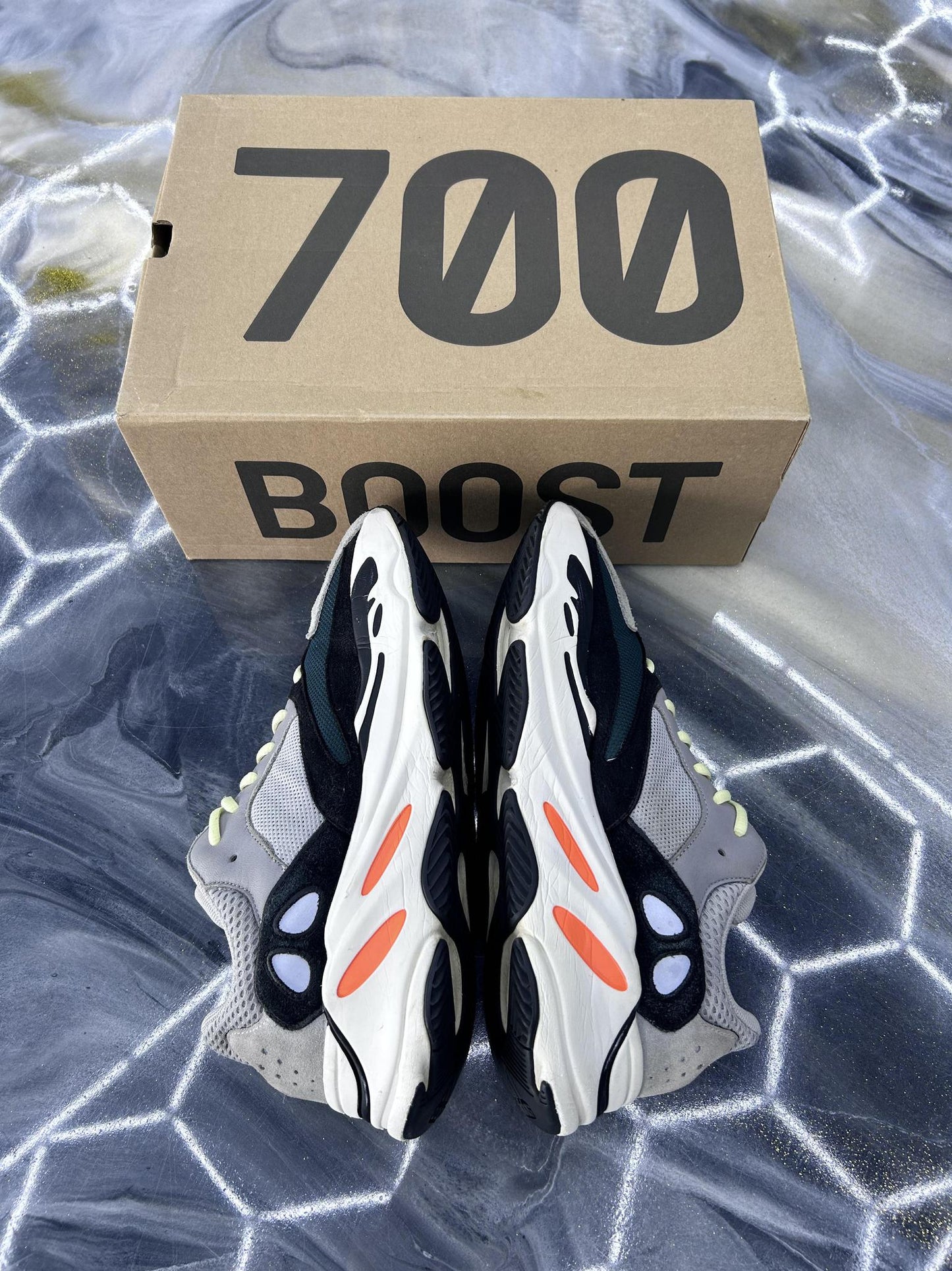 Adidas Yeezy 700 Wave Runner Used Size 12