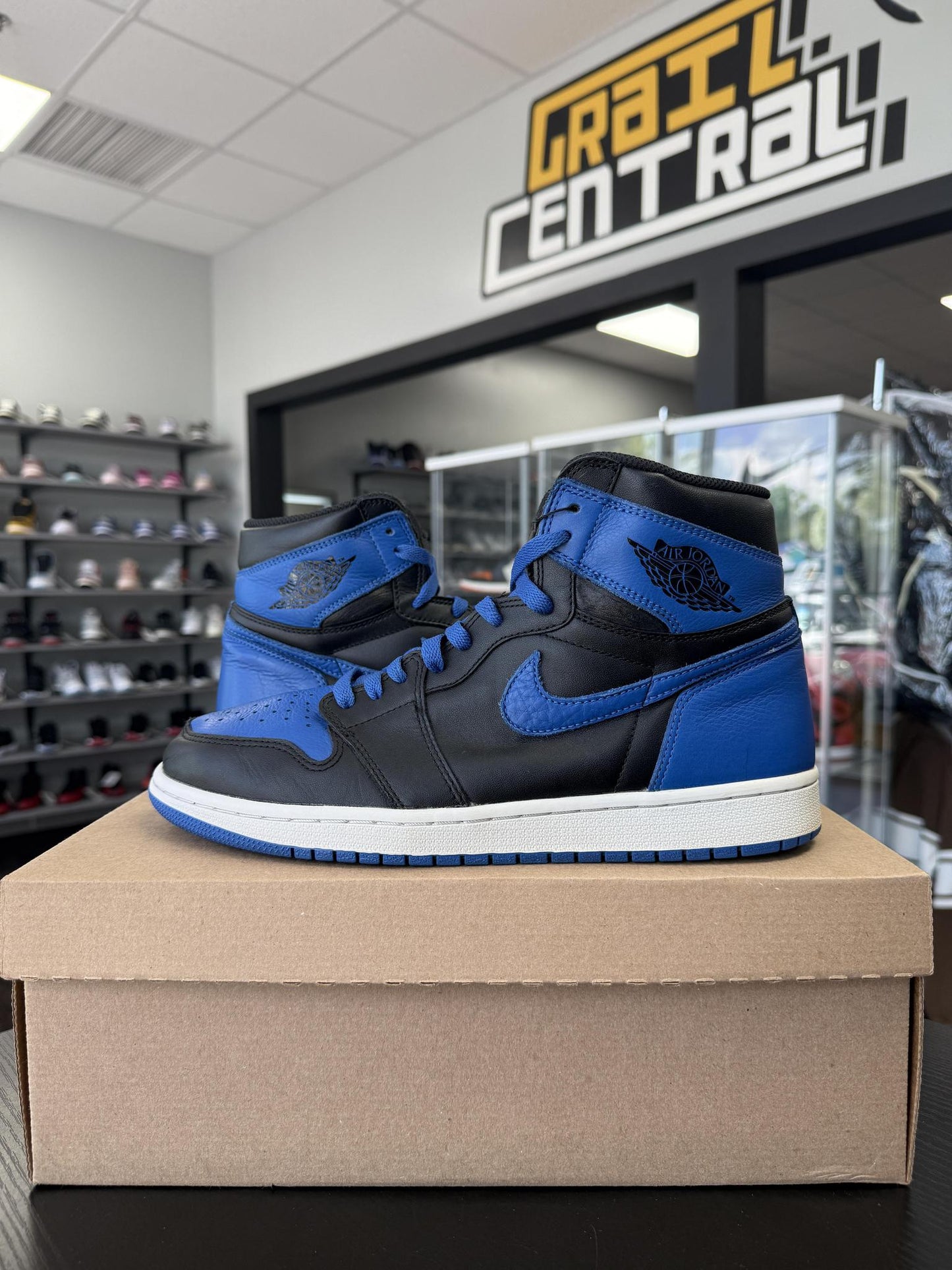 Jordan 1 "Royal" Used Size 10.5