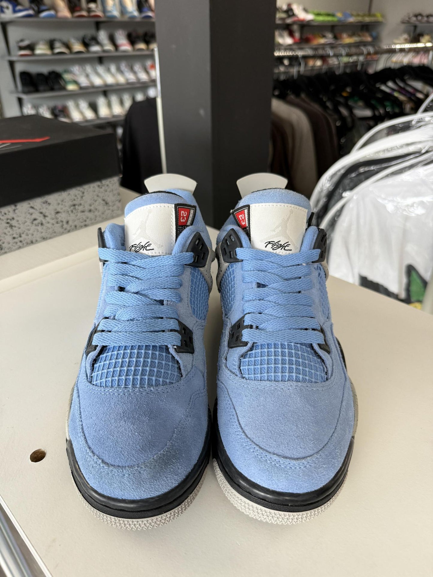 Jordan 4 "University Blue" Used Size 4.5Y/6W