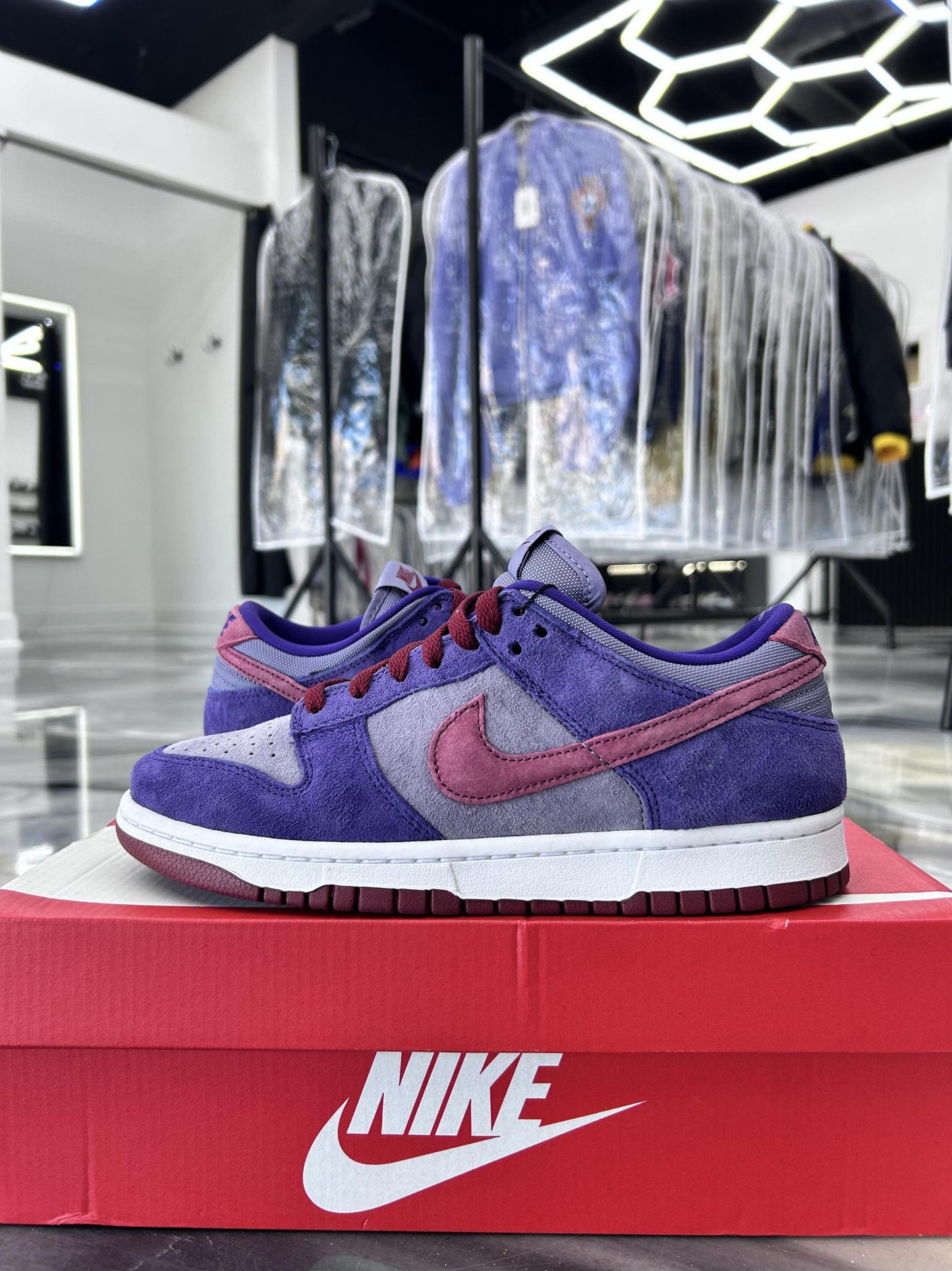 Nike Dunk Low "Plum" Used Size 7Y/8.5W