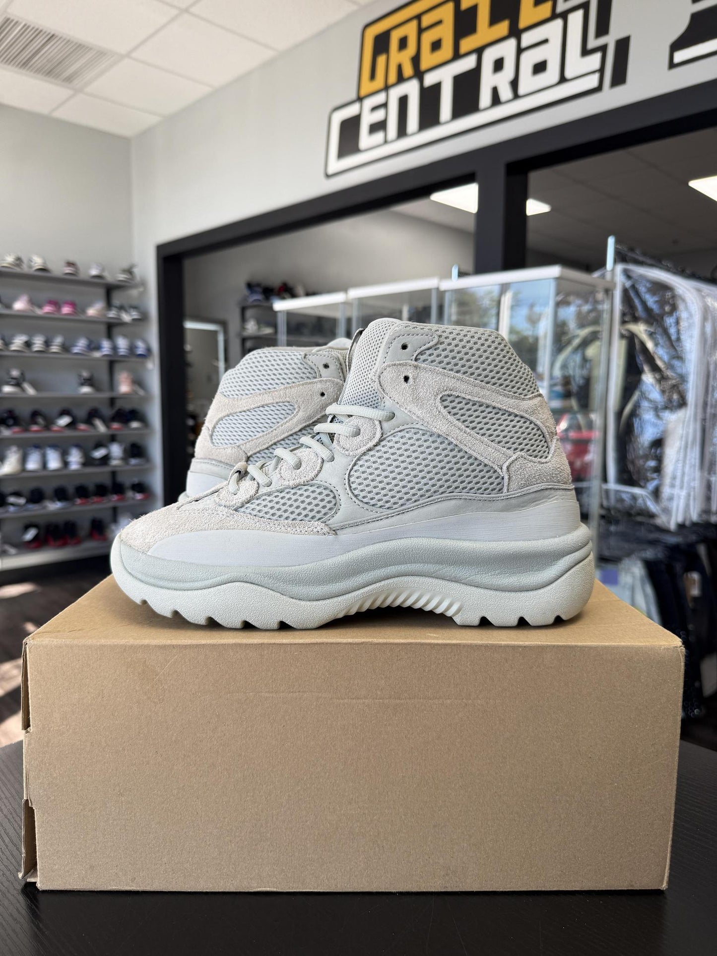 Yeezy DSRT Boot "Salt" Used Size 9.5
