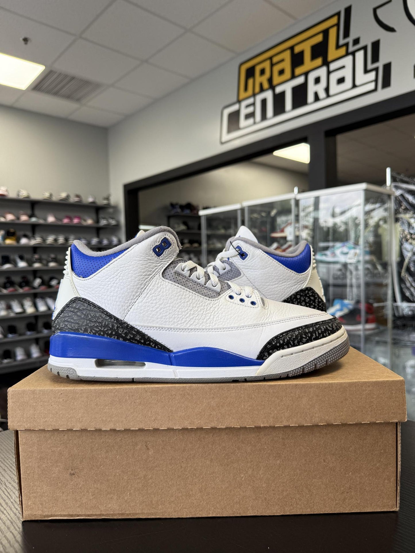 Jordan 3 "Racer Blue" Used Size 11