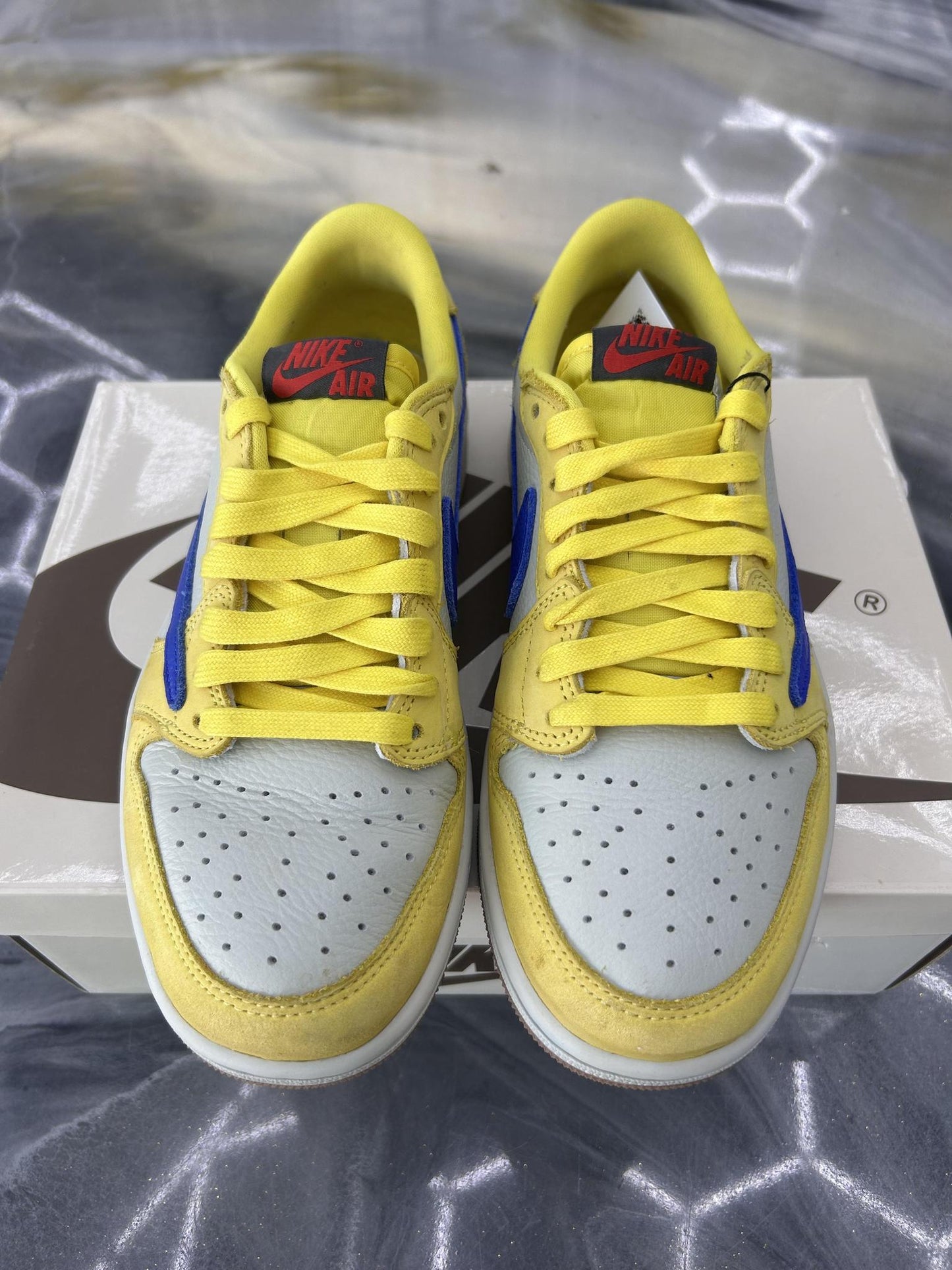 Jordan 1 x Travis Scott "Canary" Used Size 6Y/7.5W
