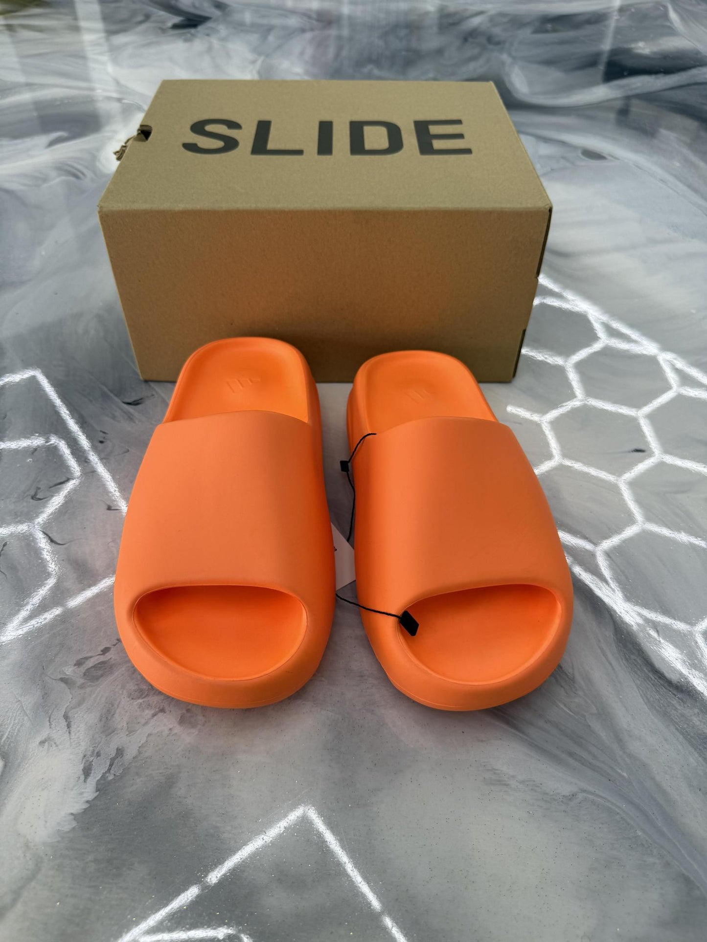 Adidas Yeezy Slide "Enflame Orange" Used Size 7M/8.5W