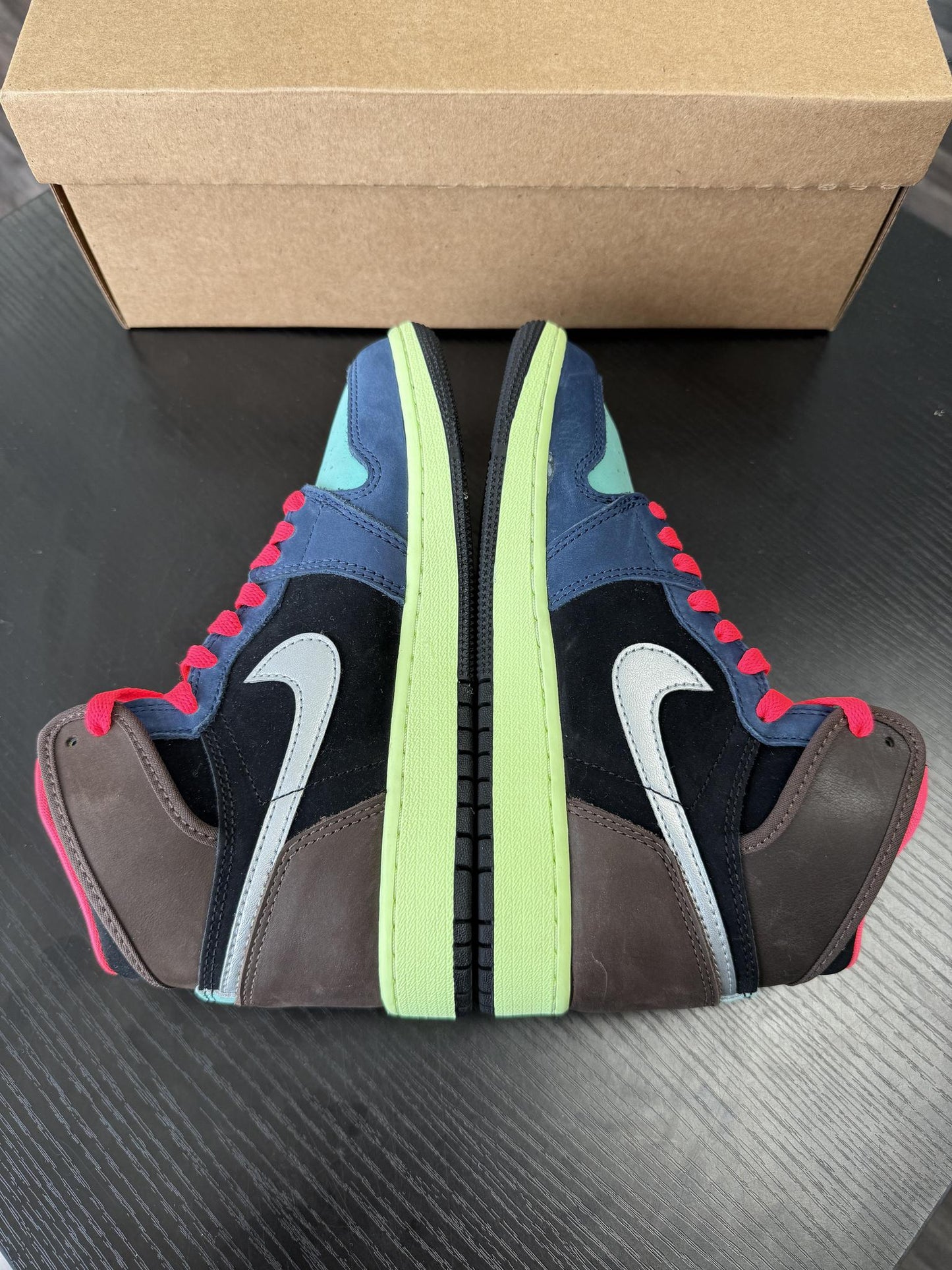 Jordan 1 "Tokyo Bio Hack" Used Size 4.5Y/6W