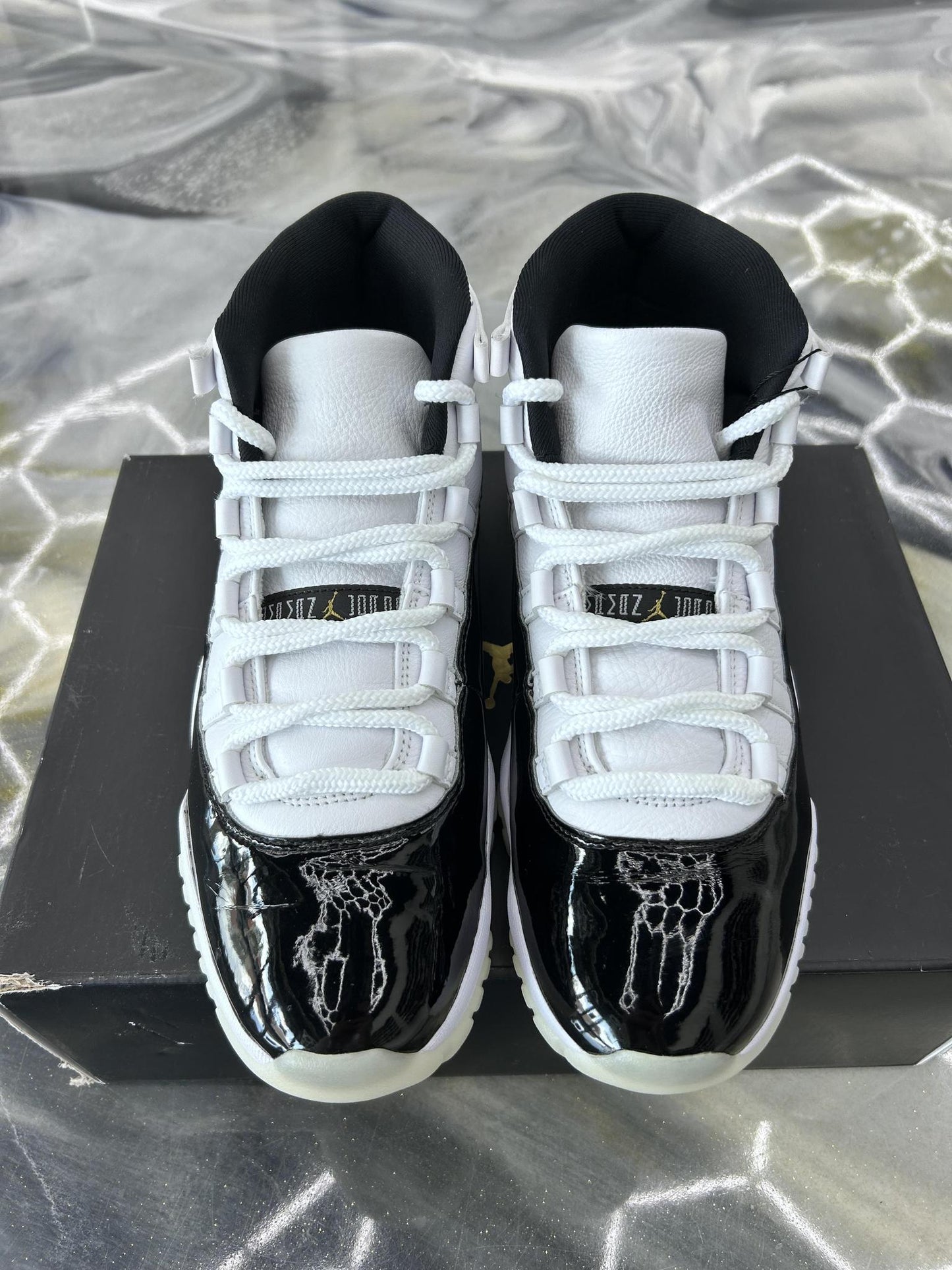Jordan 11 "Gratitude" Used Size 9.5