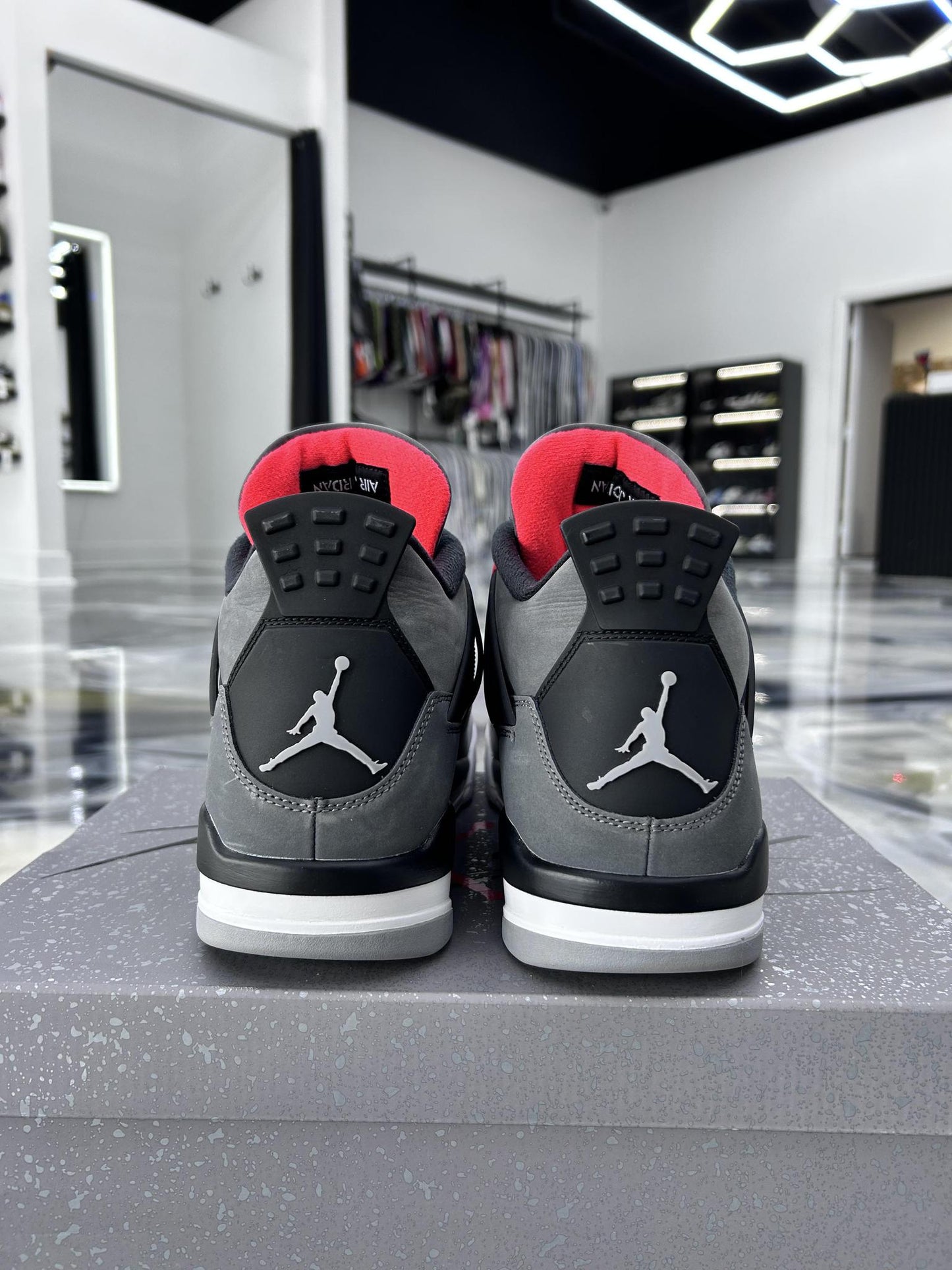 Jordan 4 "Infrared" Used Size 13