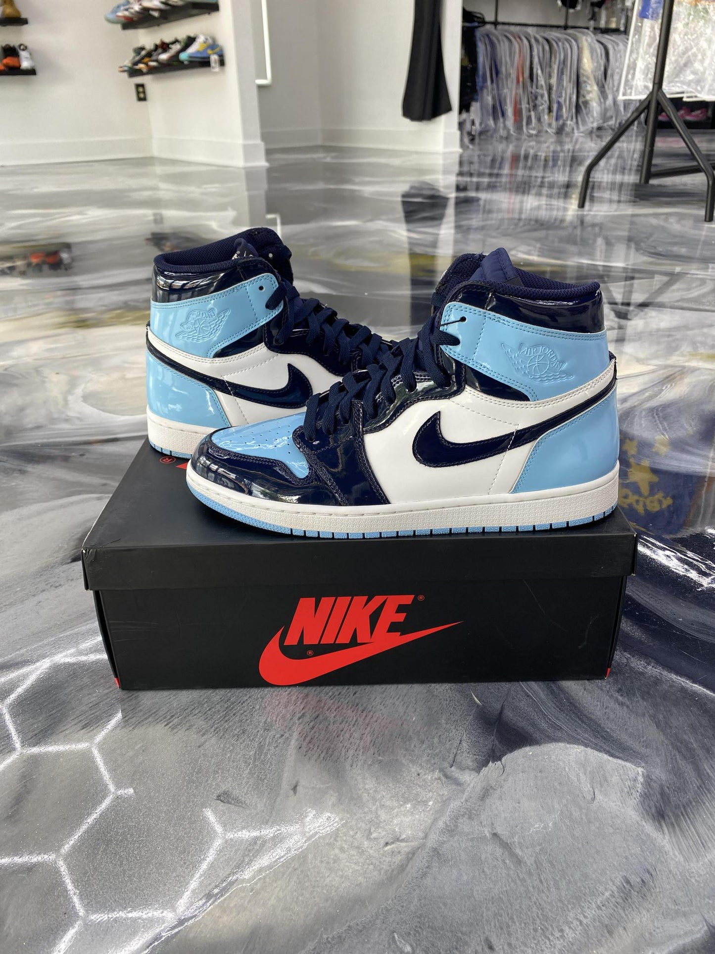 Jordan 1 High "UNC Patent" Used Size 10