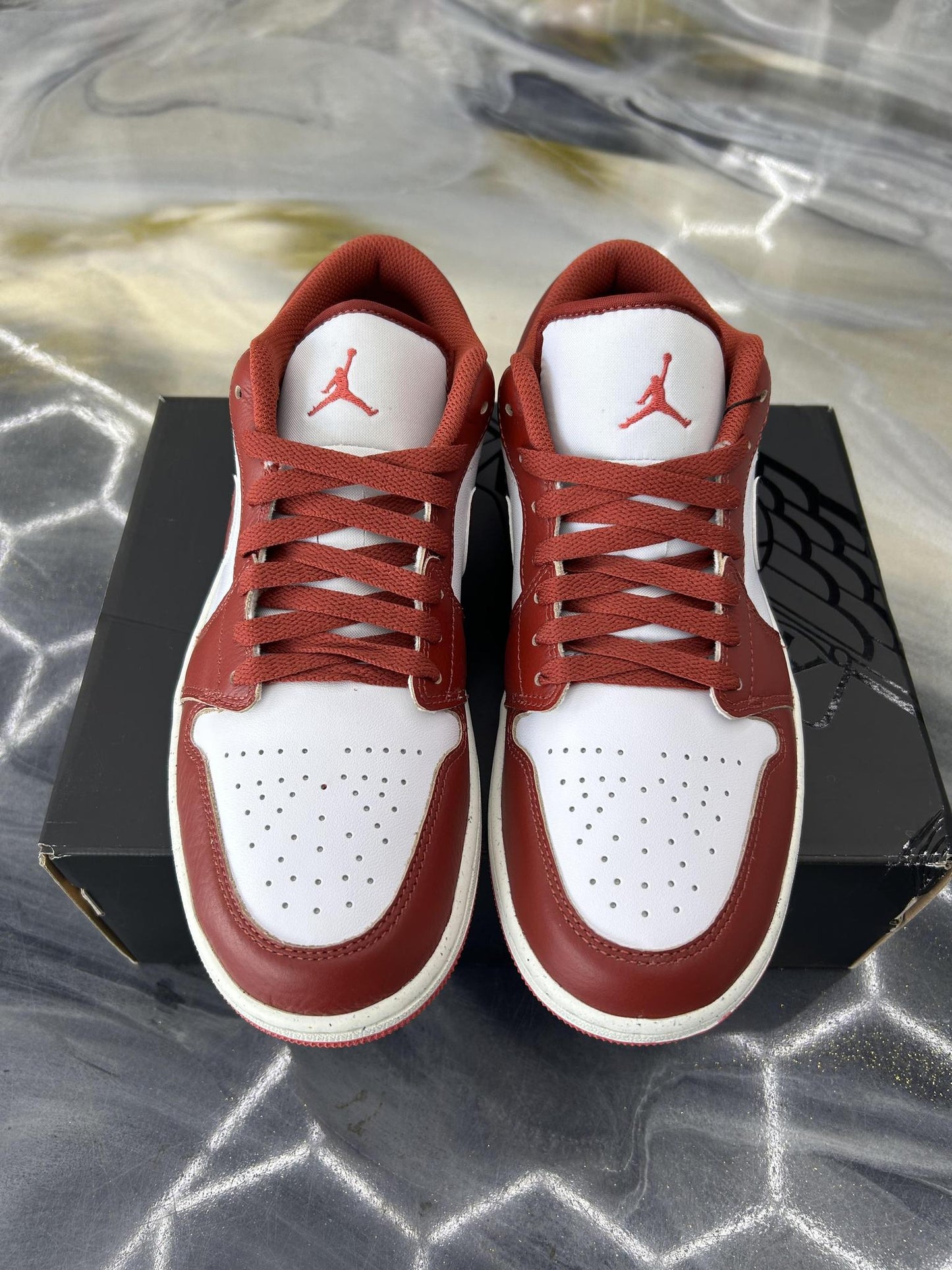 Jordan 1 Low "Dune Red" Used Size 9