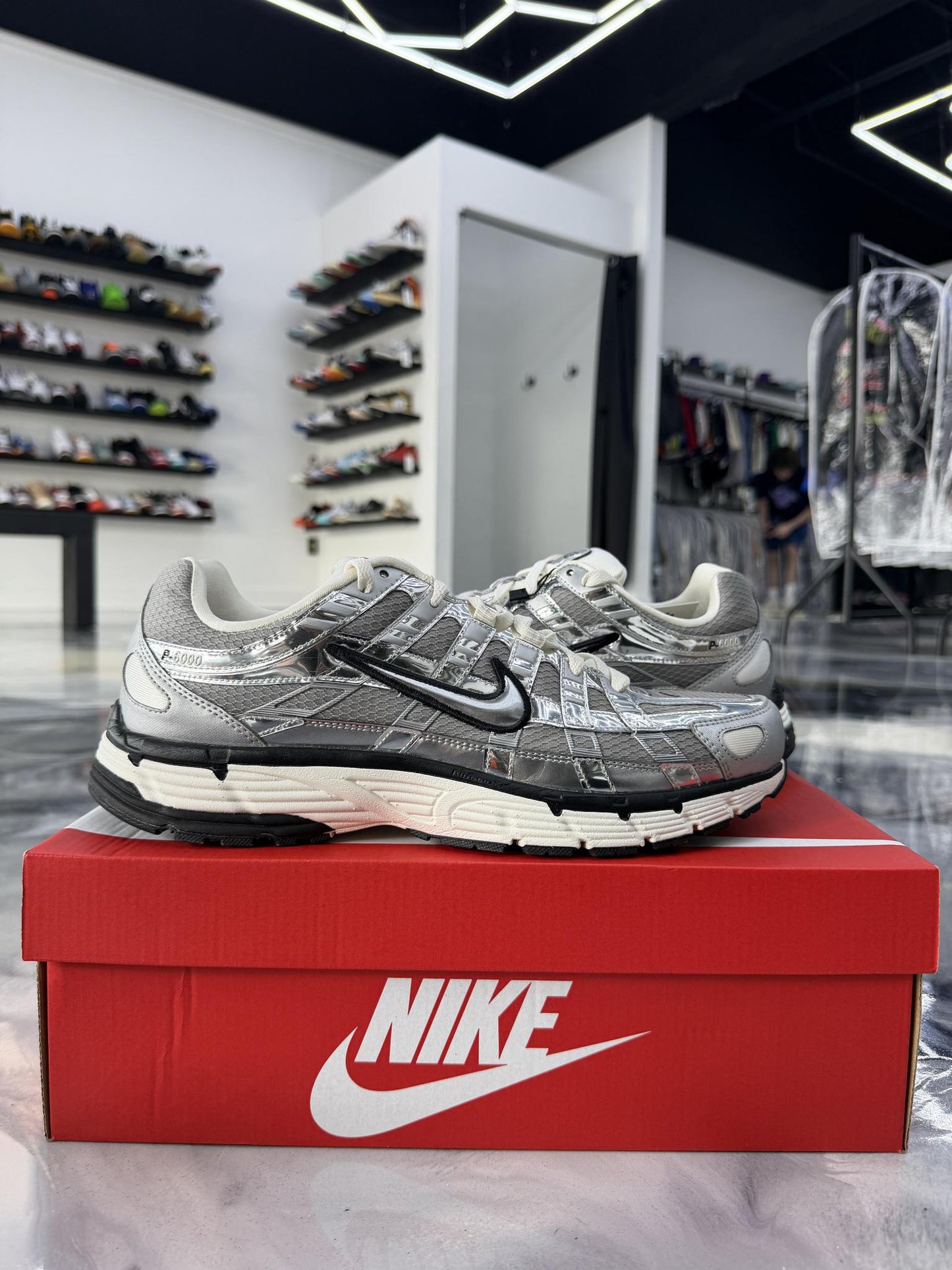Nike P-6000 Metallic Silver Used Size 11