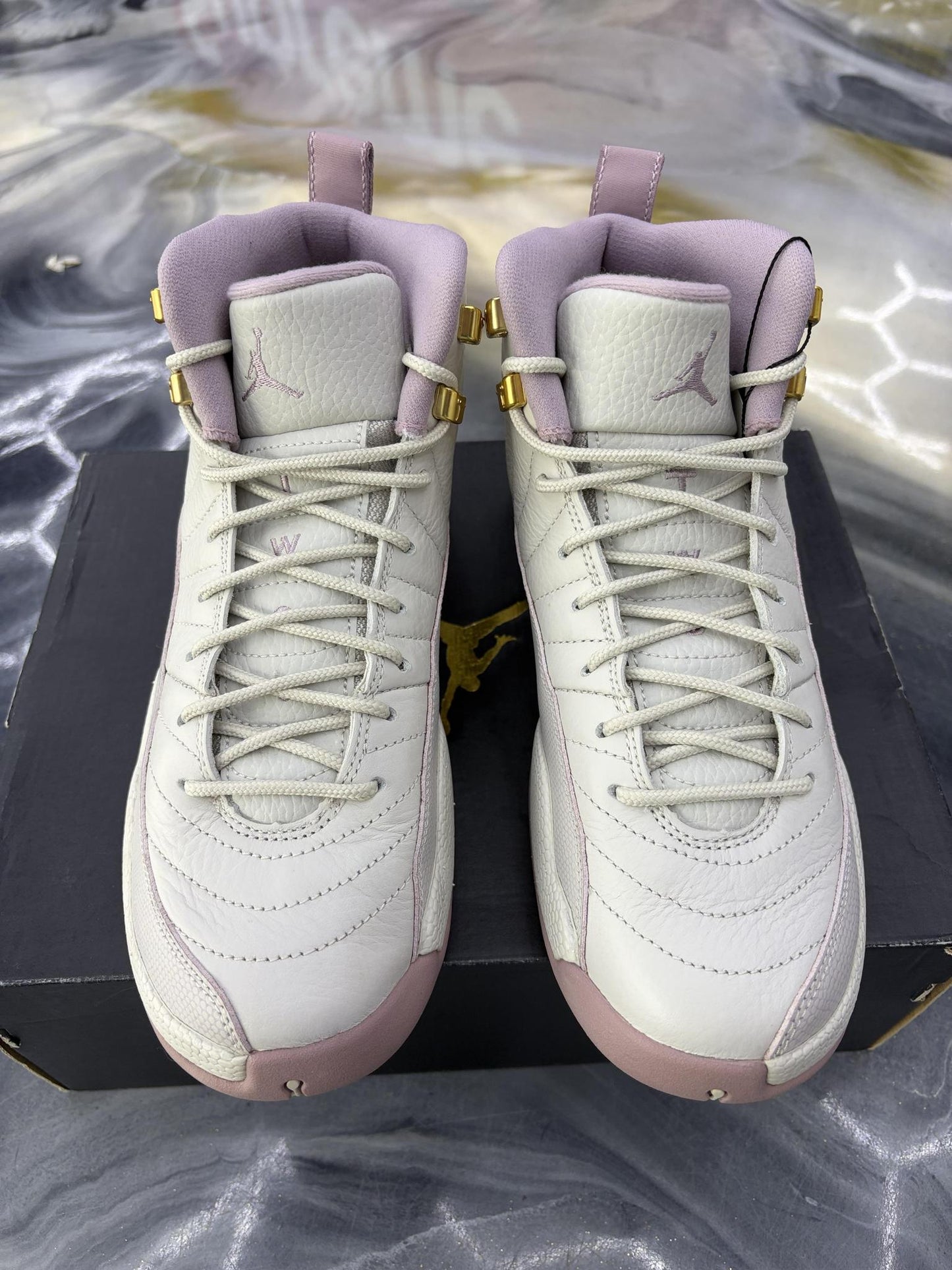 Jordan 12 "Heiress Plum Fog" Used Size 6.5Y/8W