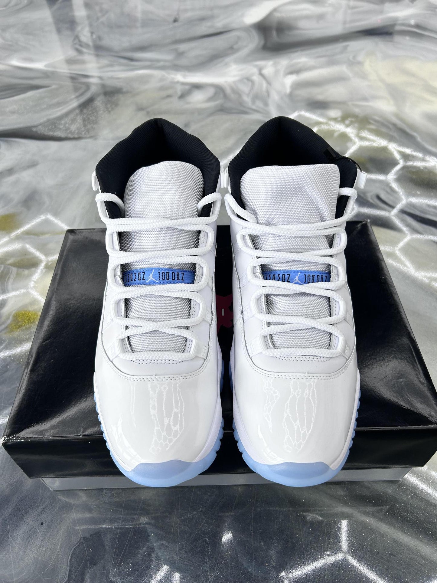 Jordan 11 "Legend Blue" Used Size 12