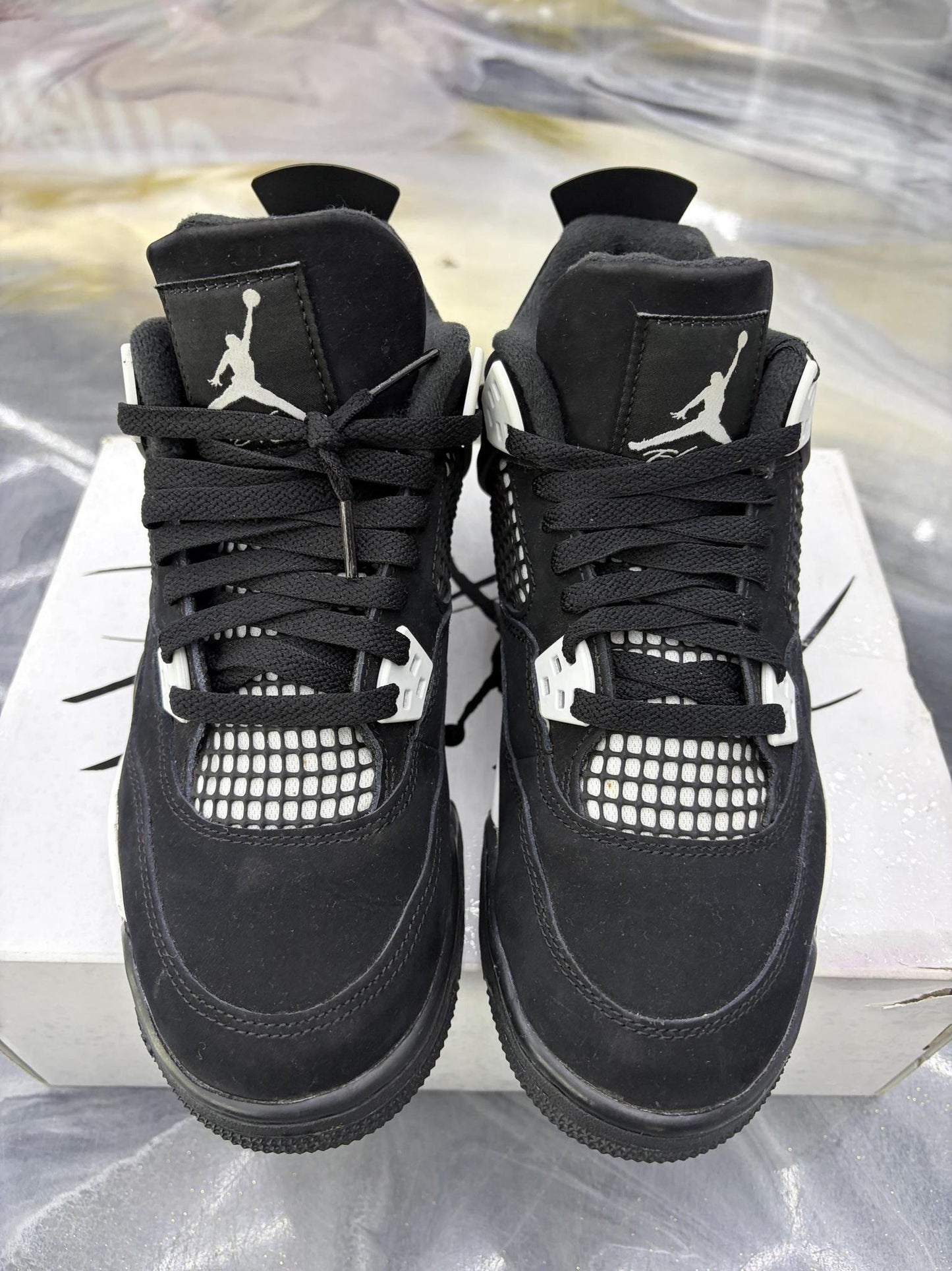 Jordan 4 "White Thunder" Used Size 6.5Y/8W