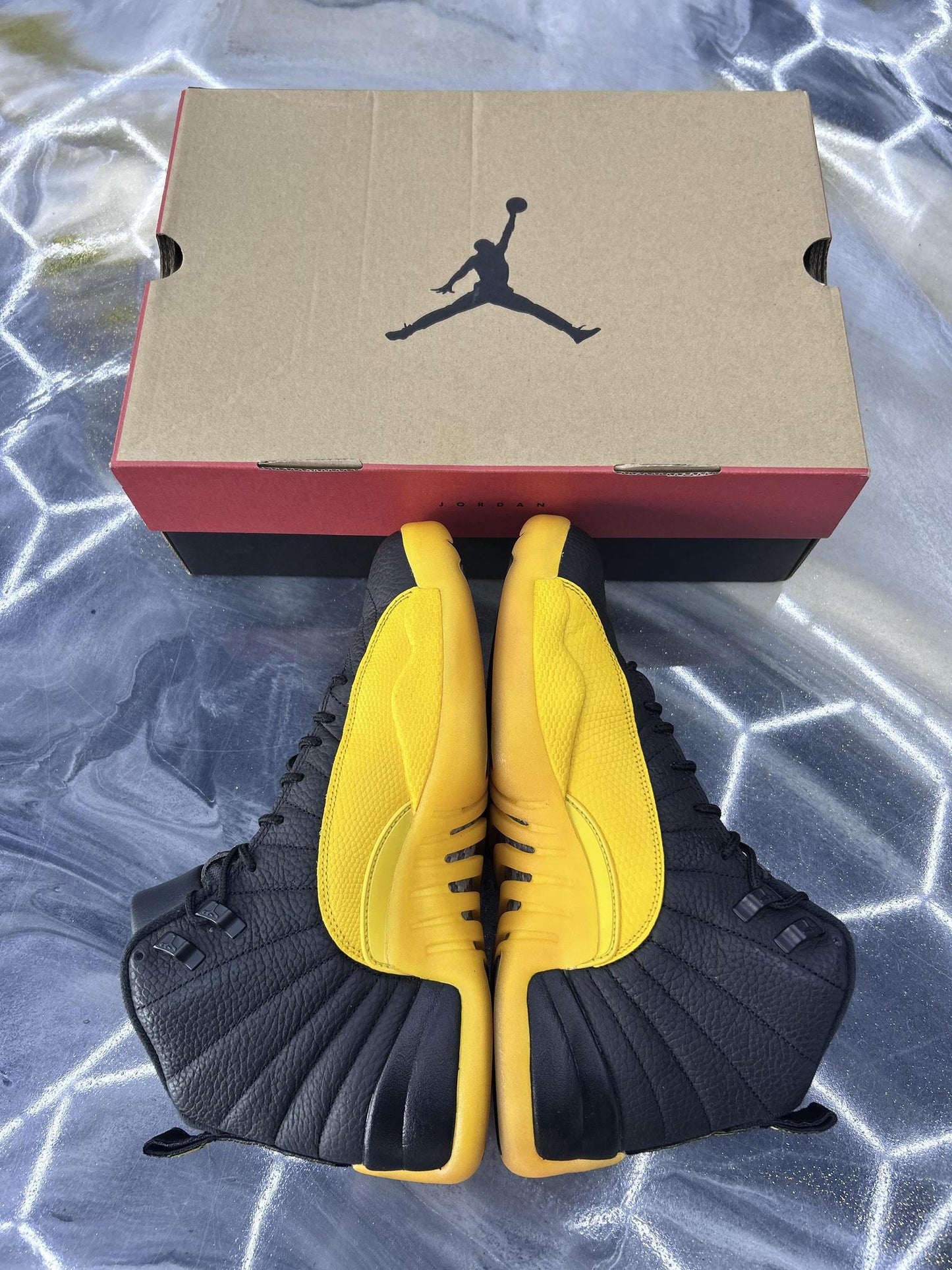 Jordan 12 University Gold Used Size 10