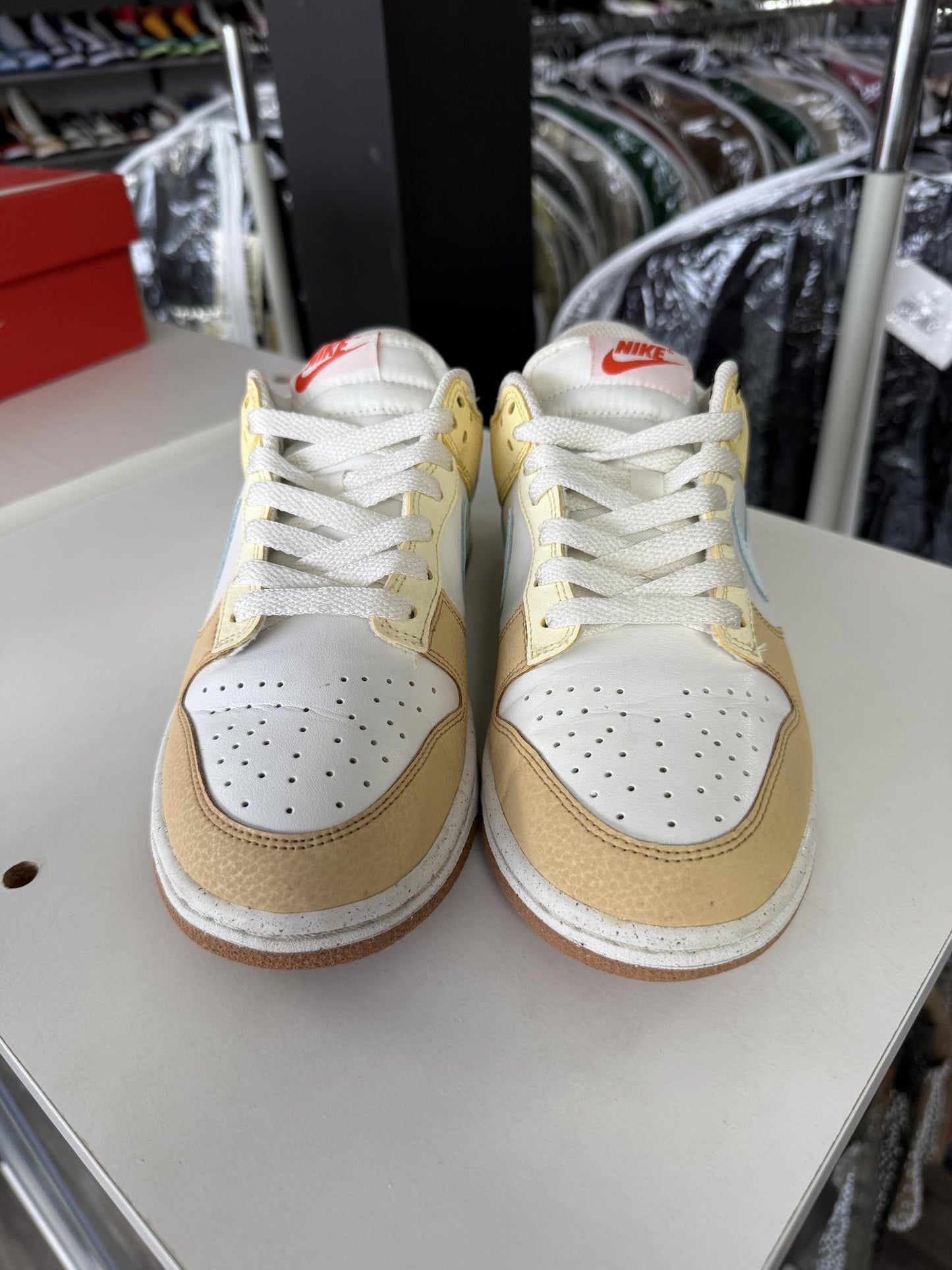 Dunk Low "Soft Yellow" Used Size 6.5Y/8W