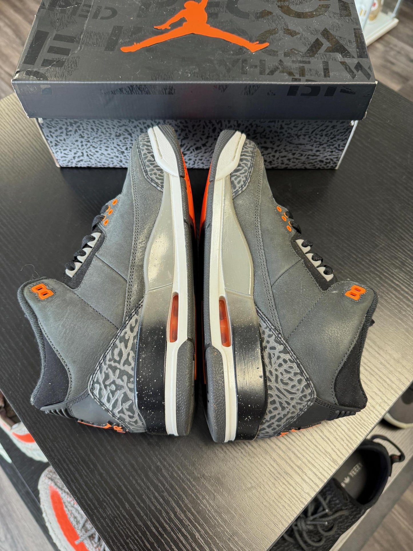 Jordan 3 Fear Used Size 8.5