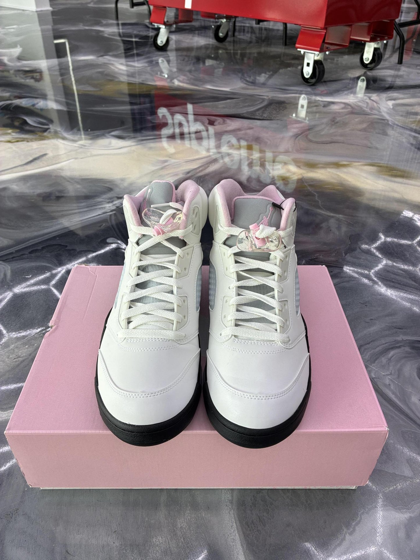 Jordan 5 "Medium Soft Pink" Used Size 11.5