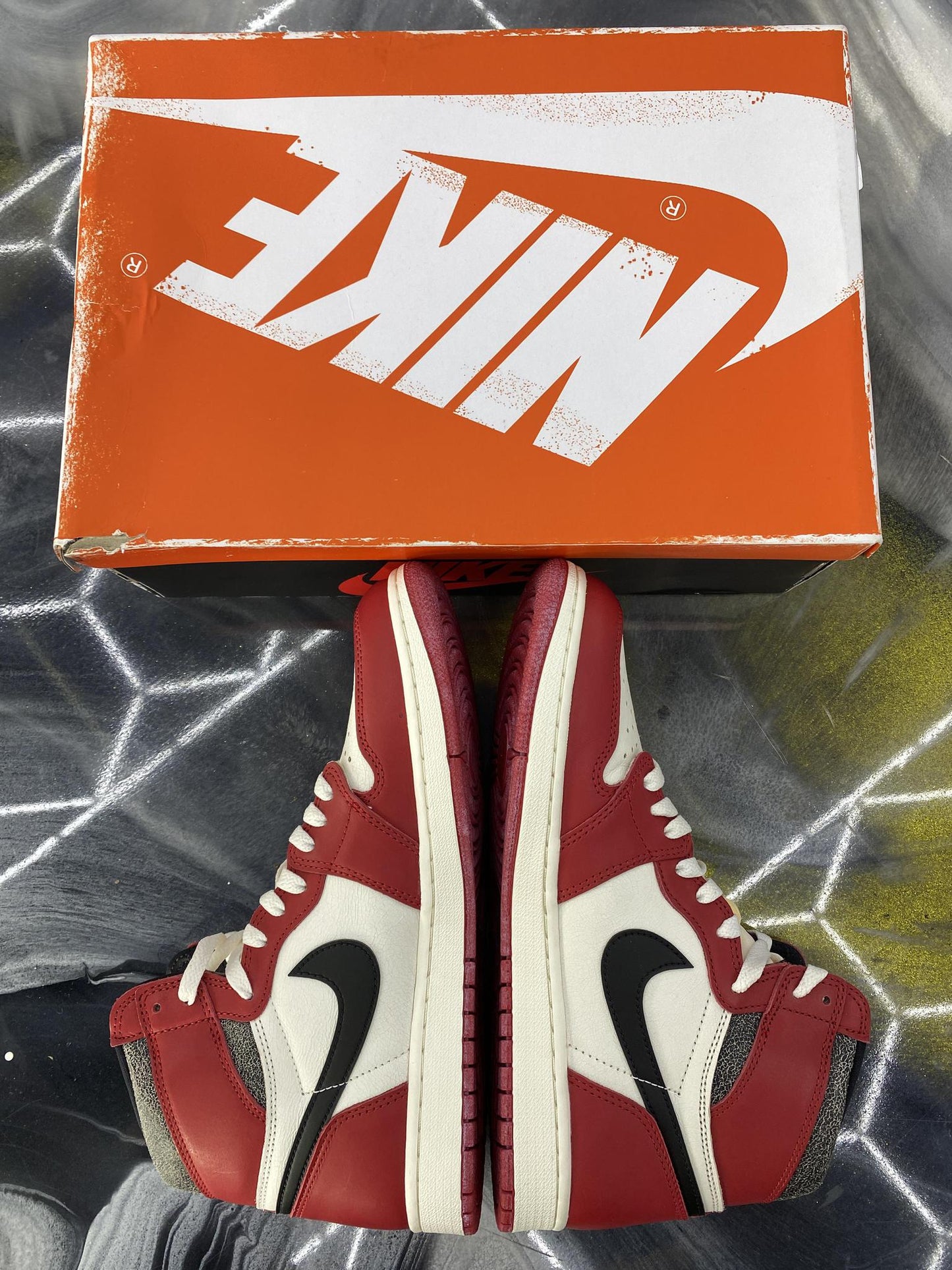 Jordan 1 "Lost and Found" Used Size 10.5