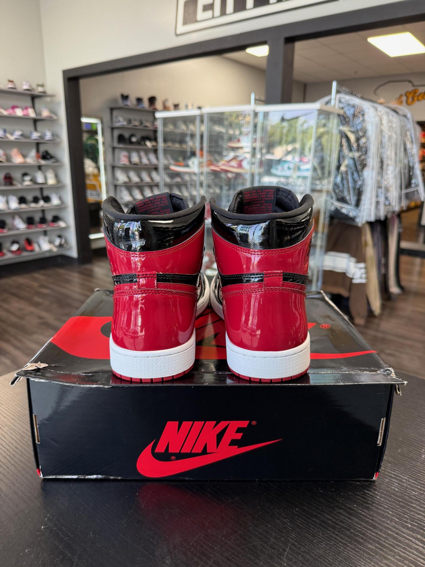 Jordan 1 "Patent Bred" Used Size 13