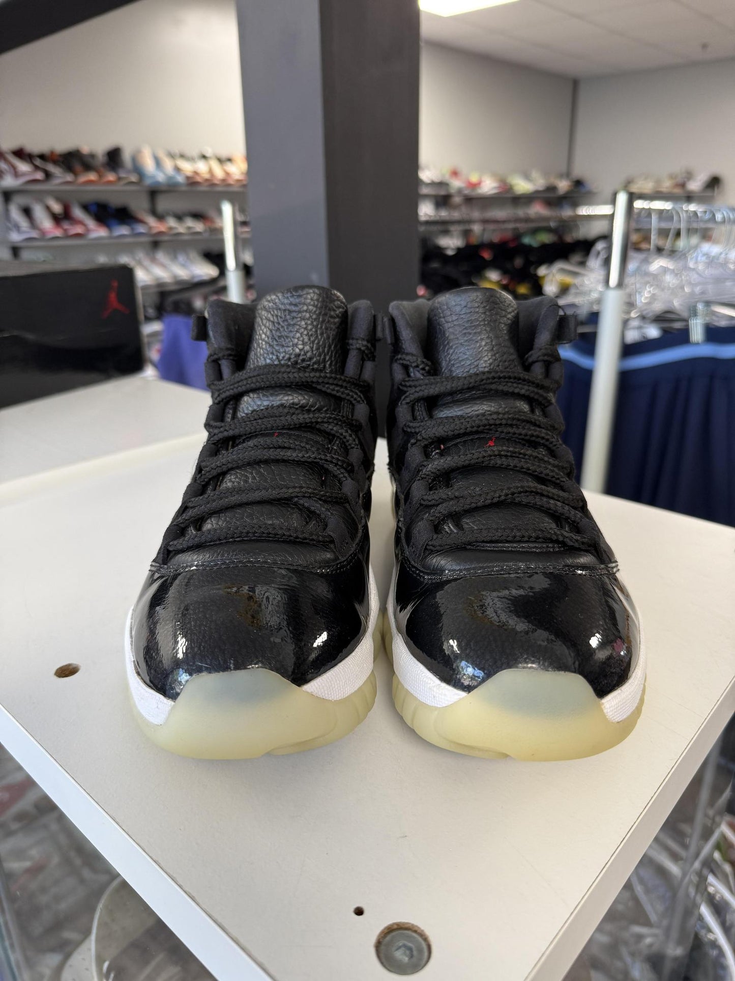 Jordan 11 "72-10" Used Size 7.5