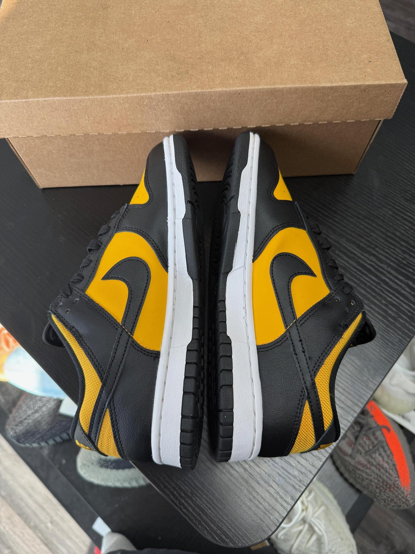 Nike Dunk Low "Reverse Goldenrod" Used Size 8