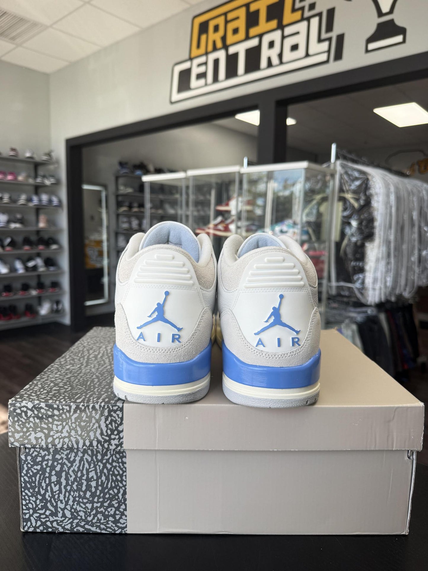 Jordan 3 "Lucky Shorts" Used Size 13