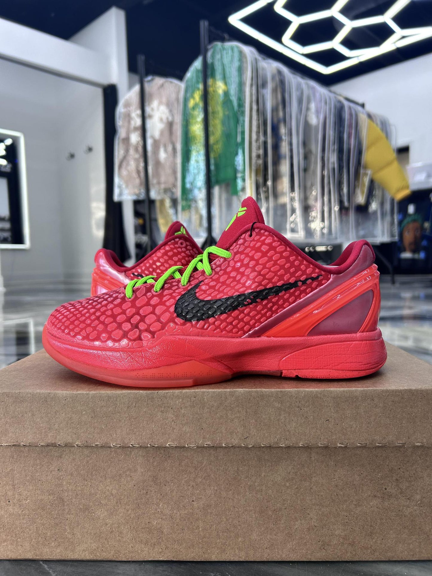 Nike Kobe 6 "Reverse Grinch" Used Size 6.5Y/8W