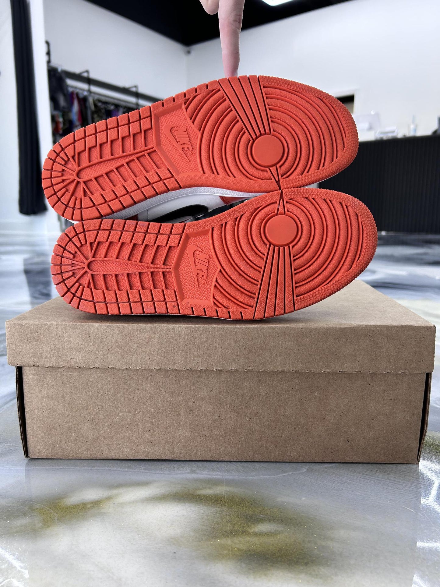 Jordan 1 Low "Starfish" Used Size 8