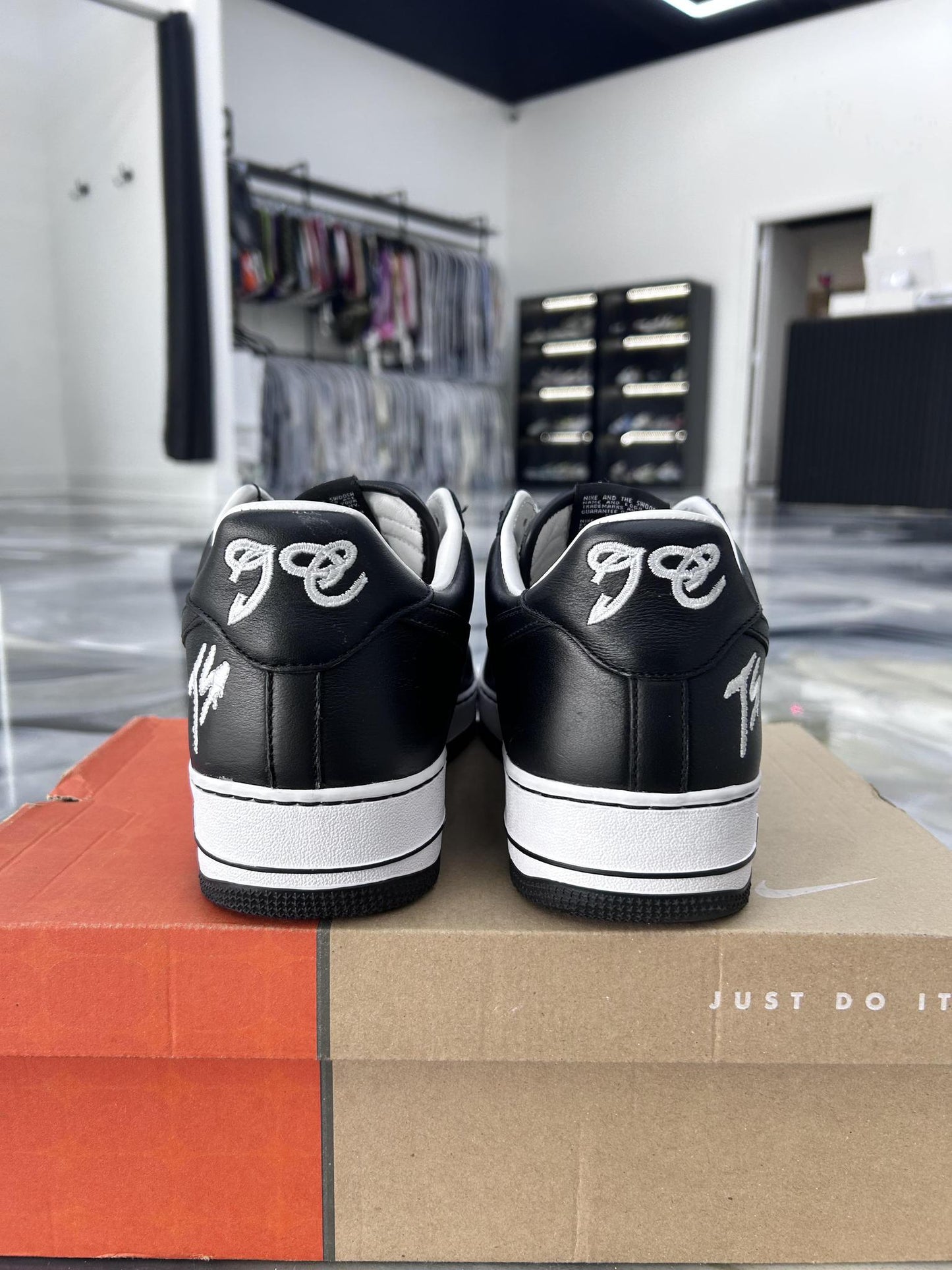 Air Force 1 Low "Terror Squad" Used Size 12