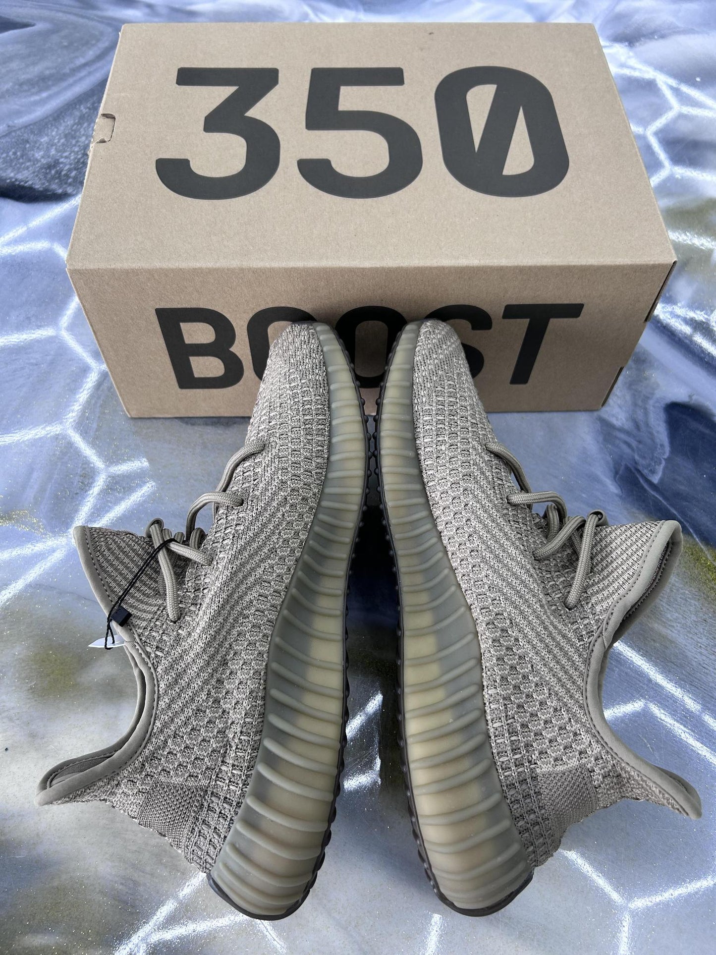 Yeezy 350 Boost "Sand Taupe" Used Size 10